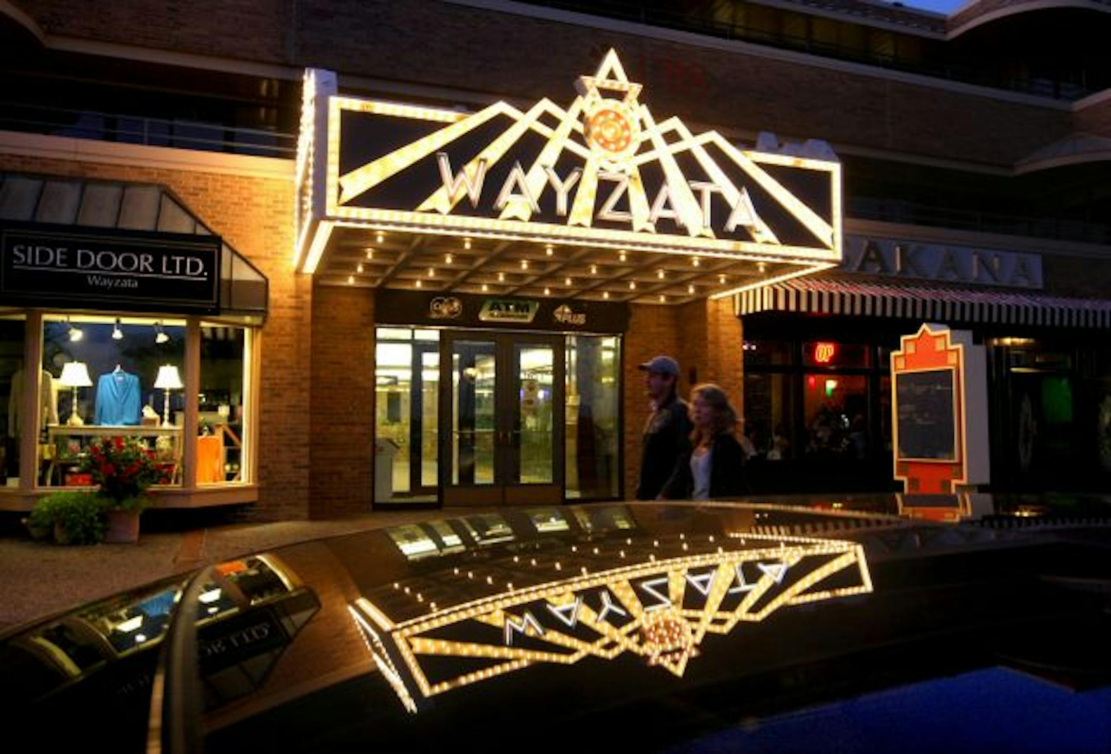 Wayzata Mall at night.