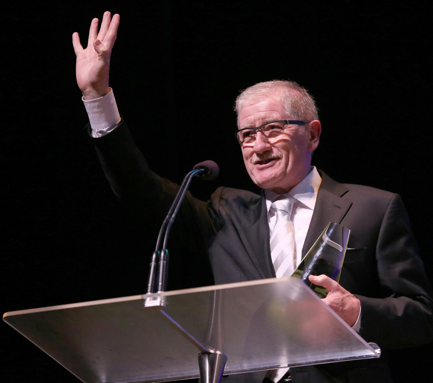 Recently departed Guthrie Theater director Joe Dowling accepted a Lifetime Achievement recognition at the 2015 Ivey Awards Sept. 21.