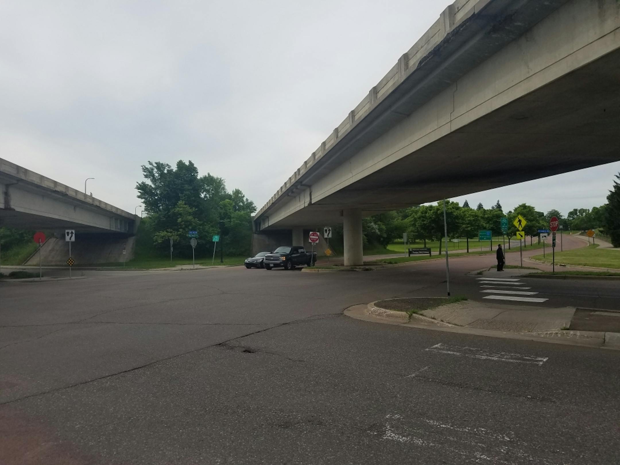 Hennepin County will replace deteriorating bridges on West Broadway Avenue over Lowry Avenue and Theodore Wirth Parkway in 2020.