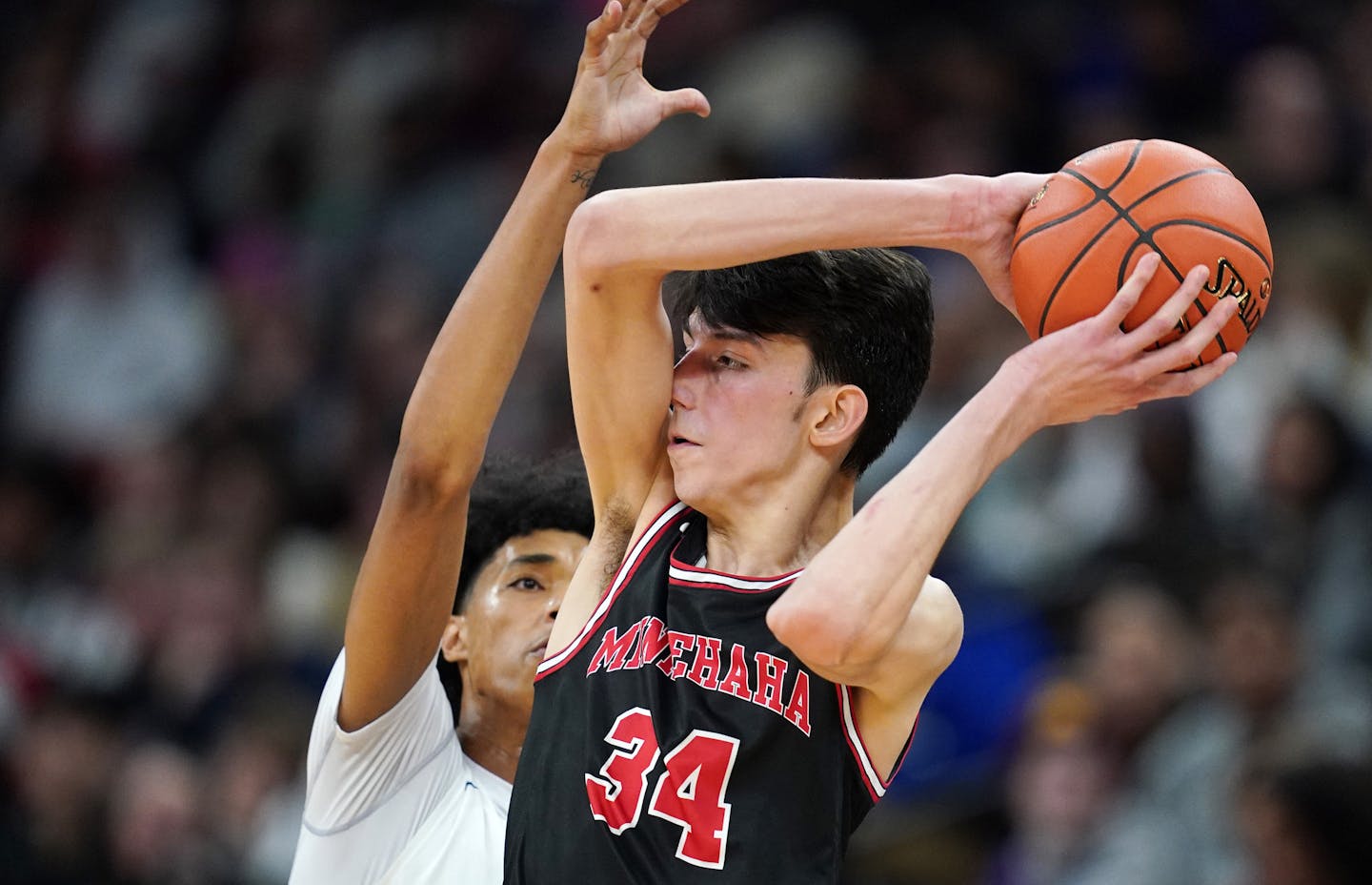 Minnehaha forward Chet Holmgren (34) looked to pass around Sierra Canyon guard Brandon Boston Jr. (3) the second half. ] ANTHONY SOUFFLE &#x2022; anthony.souffle@startribune.com Minnehaha Academy played Sierra Canyon in an ESPN televised boys' basketball showcase game Saturday, Jan. 4, 2020 at Target Center in Minneapolis. ORG XMIT: MIN2001042129040946