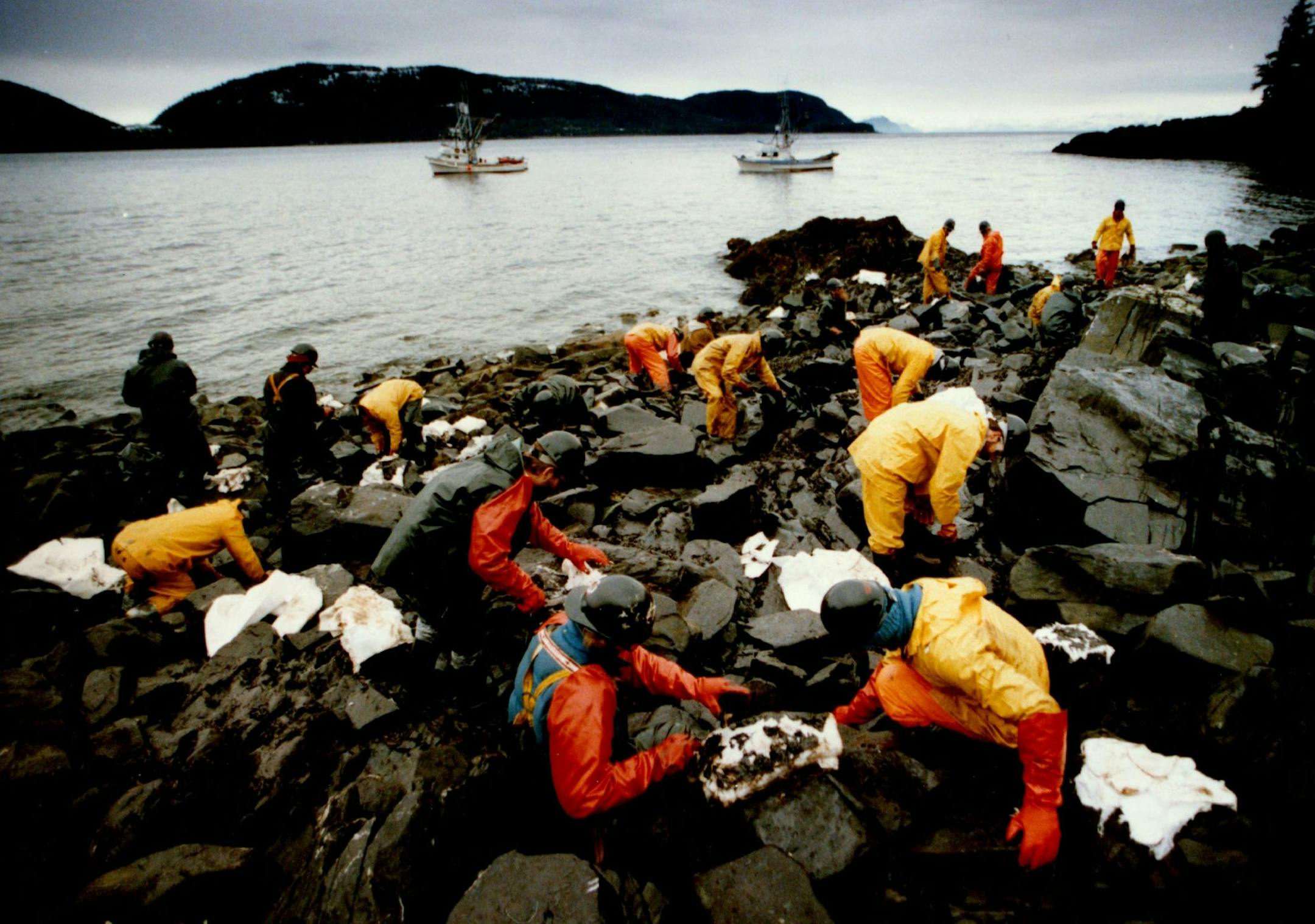 April 24, 1989 A 54-man cleanup crew scoured the beaches of Naked Island in the Prince William Sound of Alaska. The crew worked for three days on this beach. Brian Peterson, Minneapolis Star Tribune
