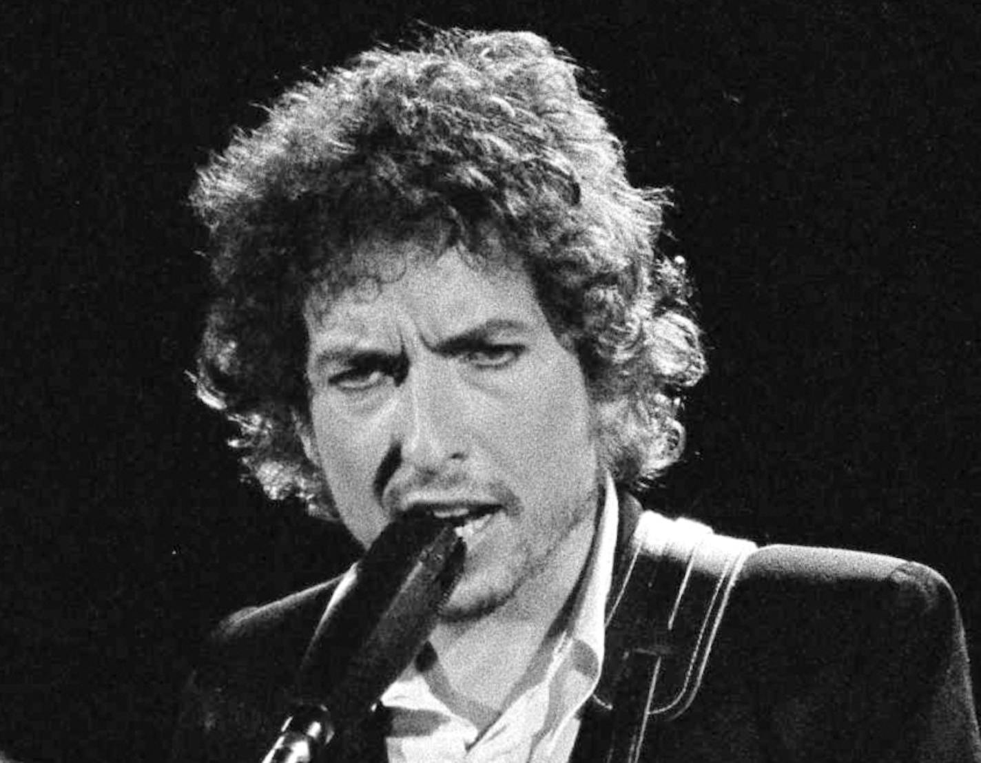 Bob Dylan, shown in 1974, became friends with Minnesota musician Tony Glover in the 1960s.