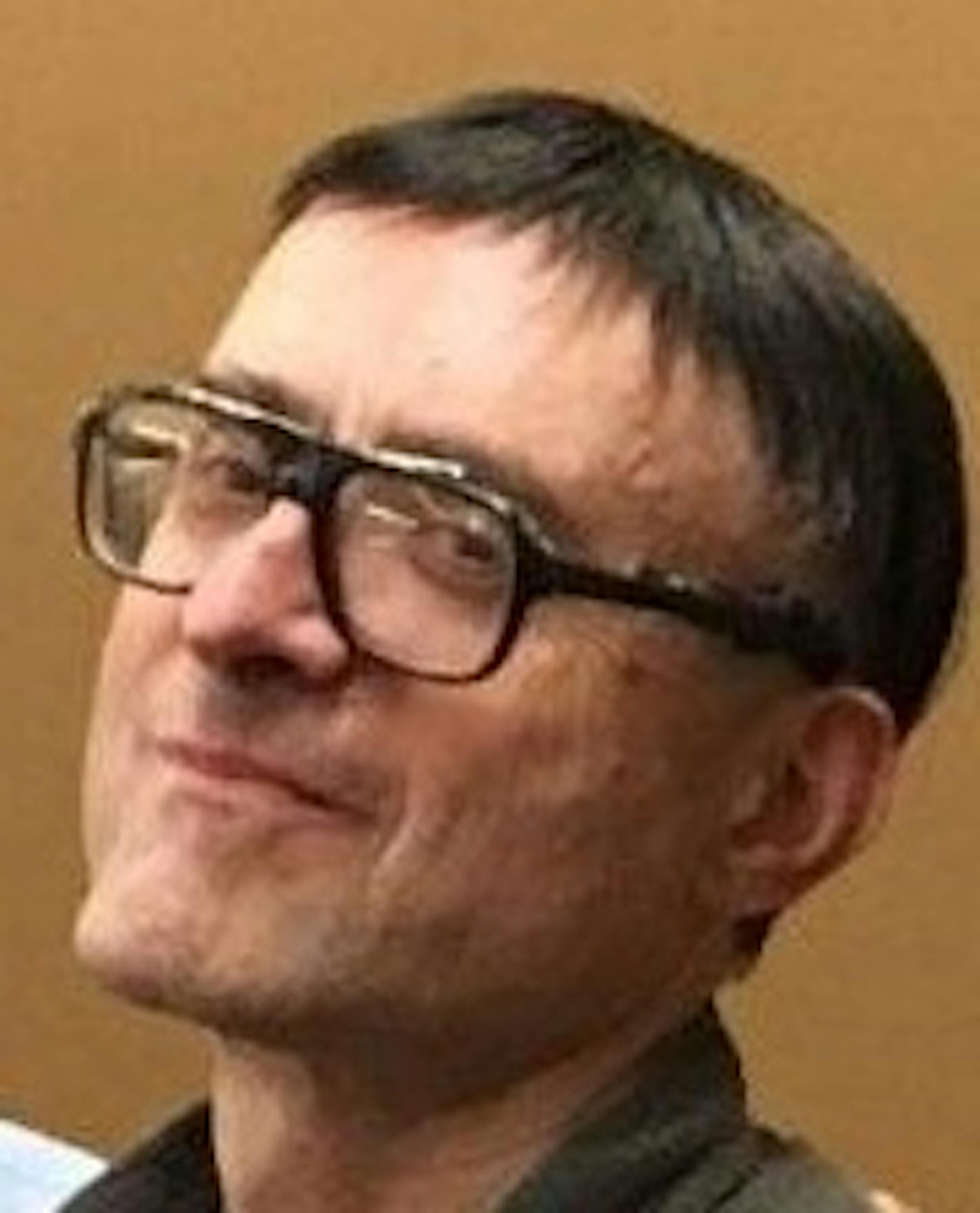 Kevin Varner, a self-taught scientist and artist, dies at 65. He is the second from left, darker shirt, with plastic rimmed glasses.