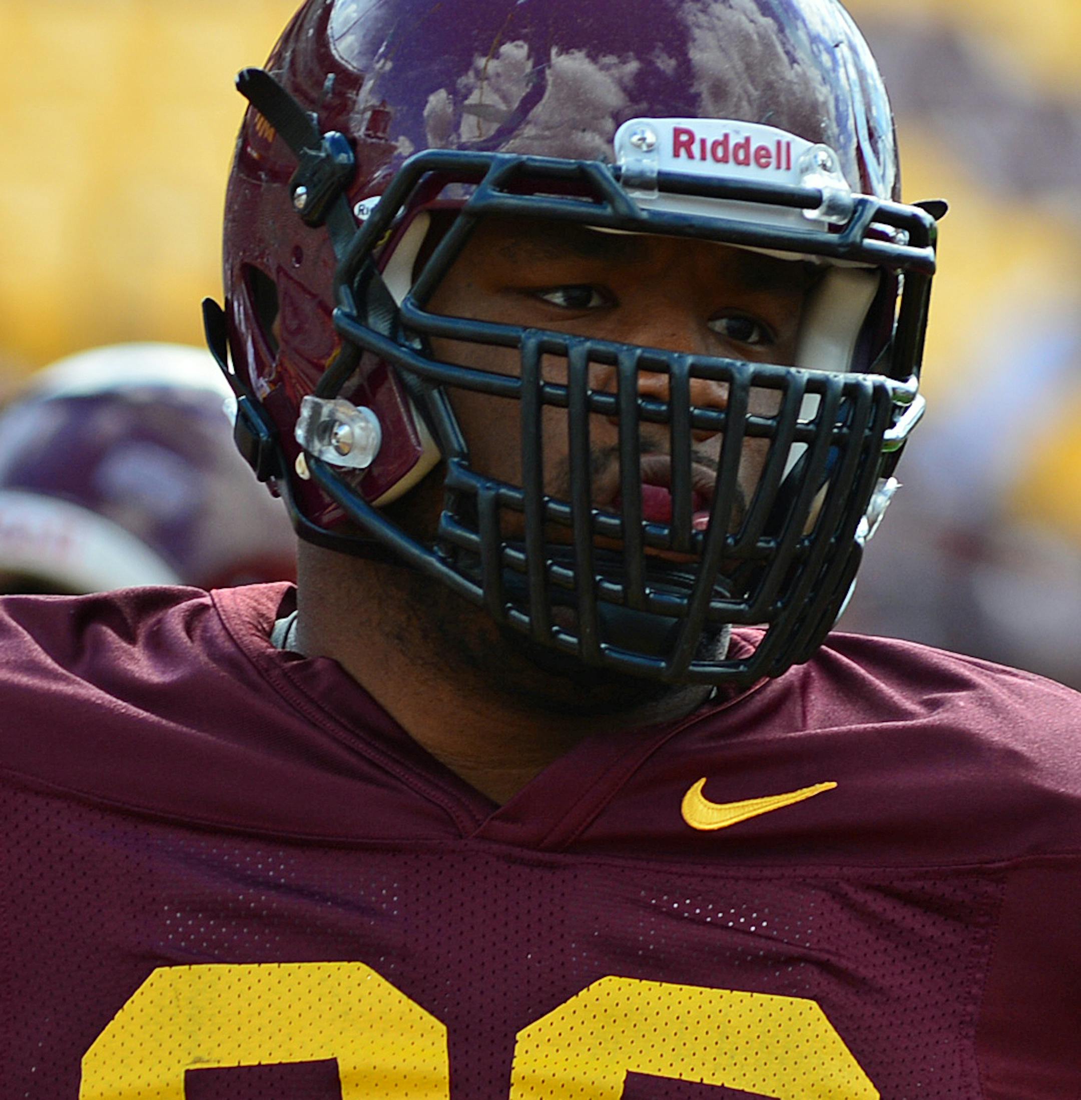 Hageman during a Gophers scrimmage.