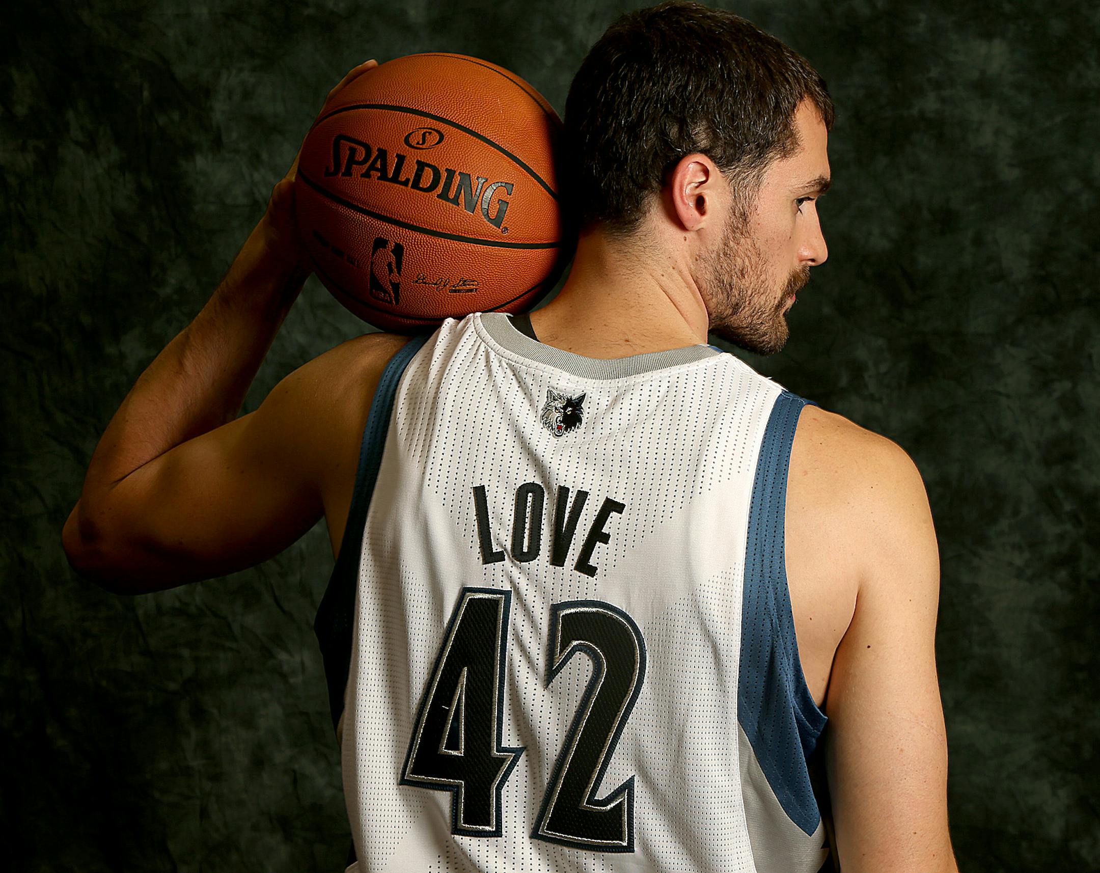 Wolves coach Flip Saunders on how Minnesotans feel about Kevin Love, now with the Cavaliers: "Minnesota people are pretty loyal. When you turn on Minnesota, they don't forgive you." The Wolves play at Cleveland on Tuesday night.