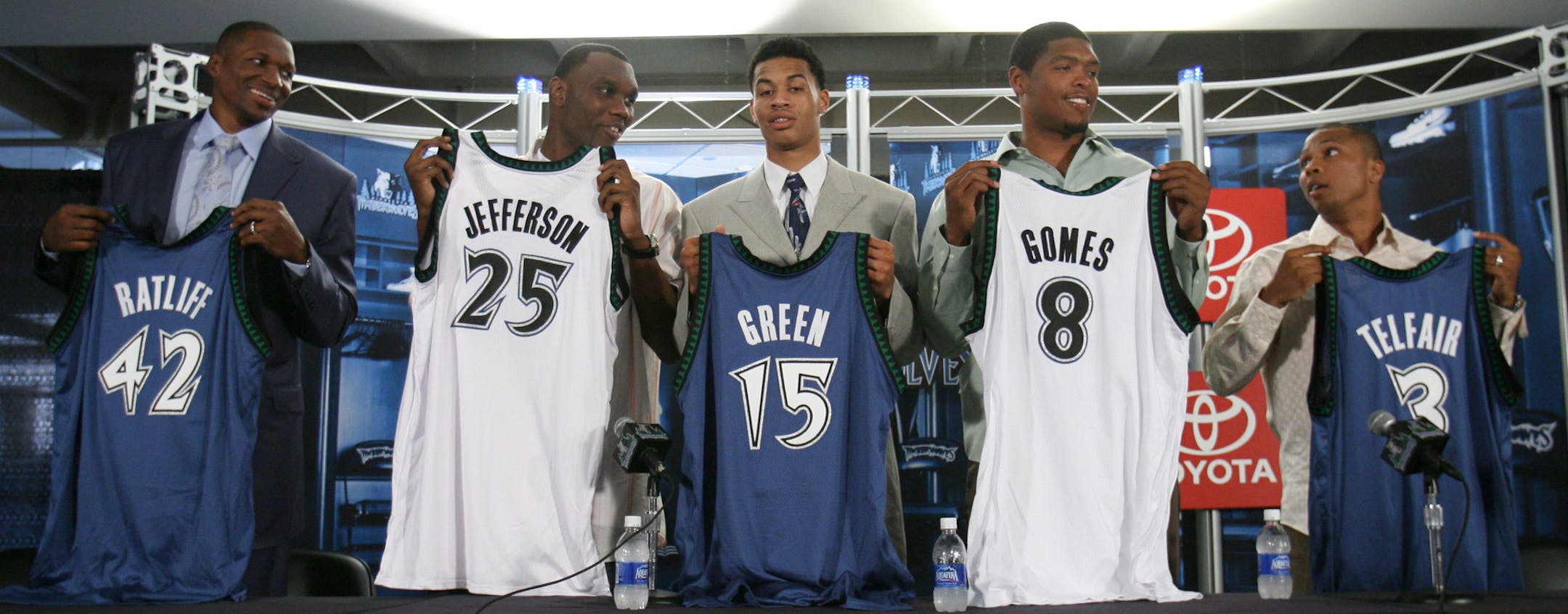 JEFF WHEELER • jwheeler@startribune.com MINNEAPOLIS - 8/7/07 - At a news conference at Target Center Tuesday afternoon, the Minnesota Timberwolves introduced the five players the team acquired in the trade with the Boston Celtics for Kevin Garnett. IN THIS PHOTO: The gang of five, the newest Timberwolves, from left, Theo Ratliff, Al Jefferson, Gerald Green, Ryan Gomes, and Sebastian Telfair held up their new jerseys at the close of a news conference where they were introduced Tuesday afte