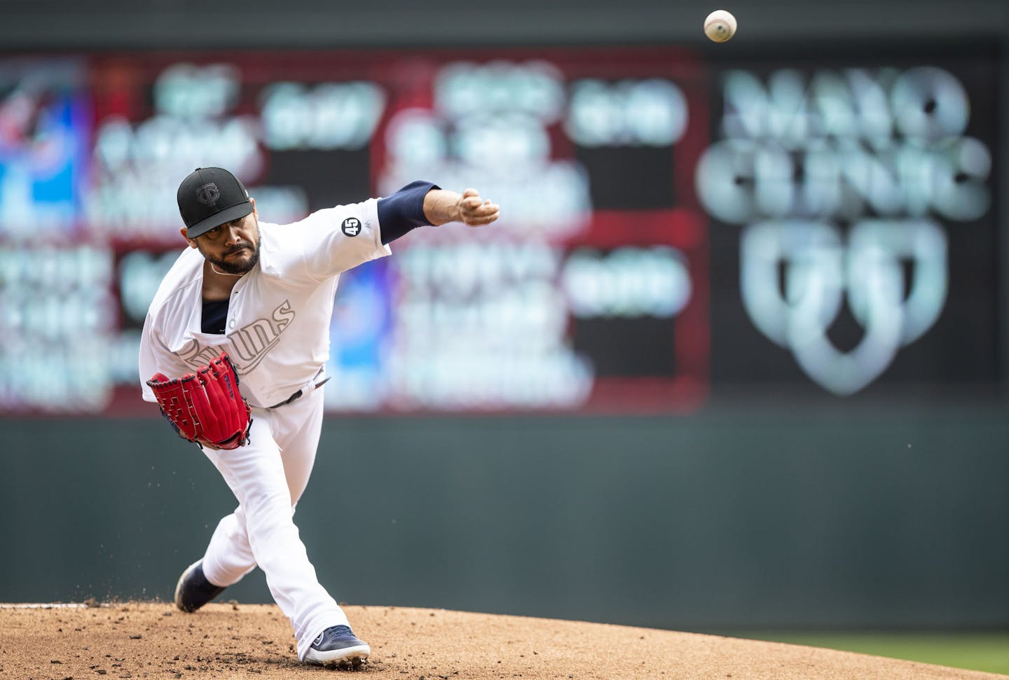 Twins starting pitcher Martin Perez