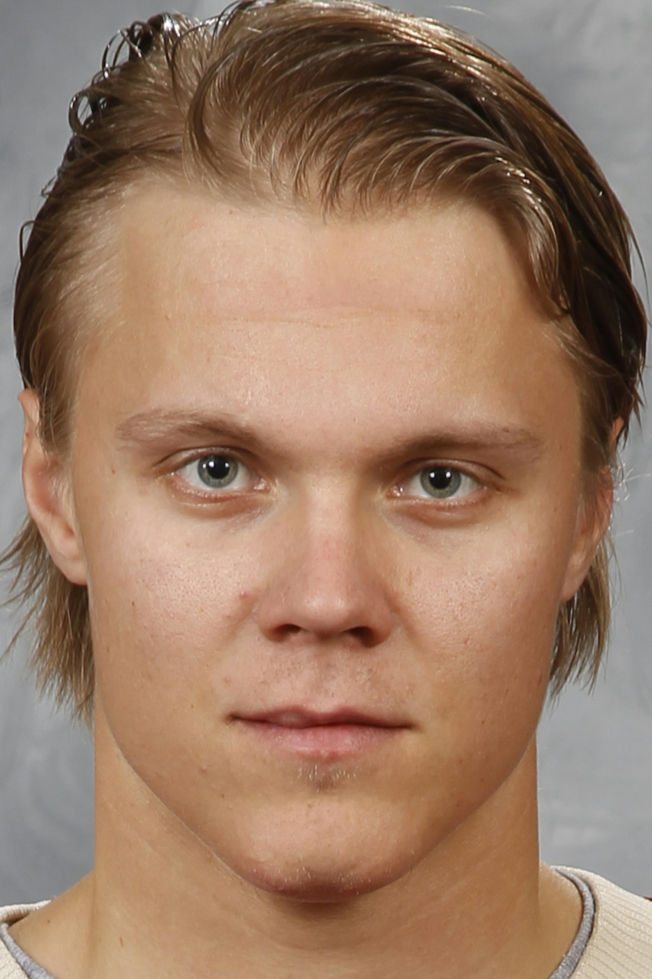 ST. PAUL, MN - SEPTEMBER 18: Mikael Granlund #64 of the Minnesota Wild poses for his official headshot for the 2014-2015 season on September 18, 2014 at the Xcel Energy Center in St. Paul, Minnesota. (Eric Miller/NHLI via Getty Images) *** Local Caption *** Mikael Granlund ORG XMIT: 503032693