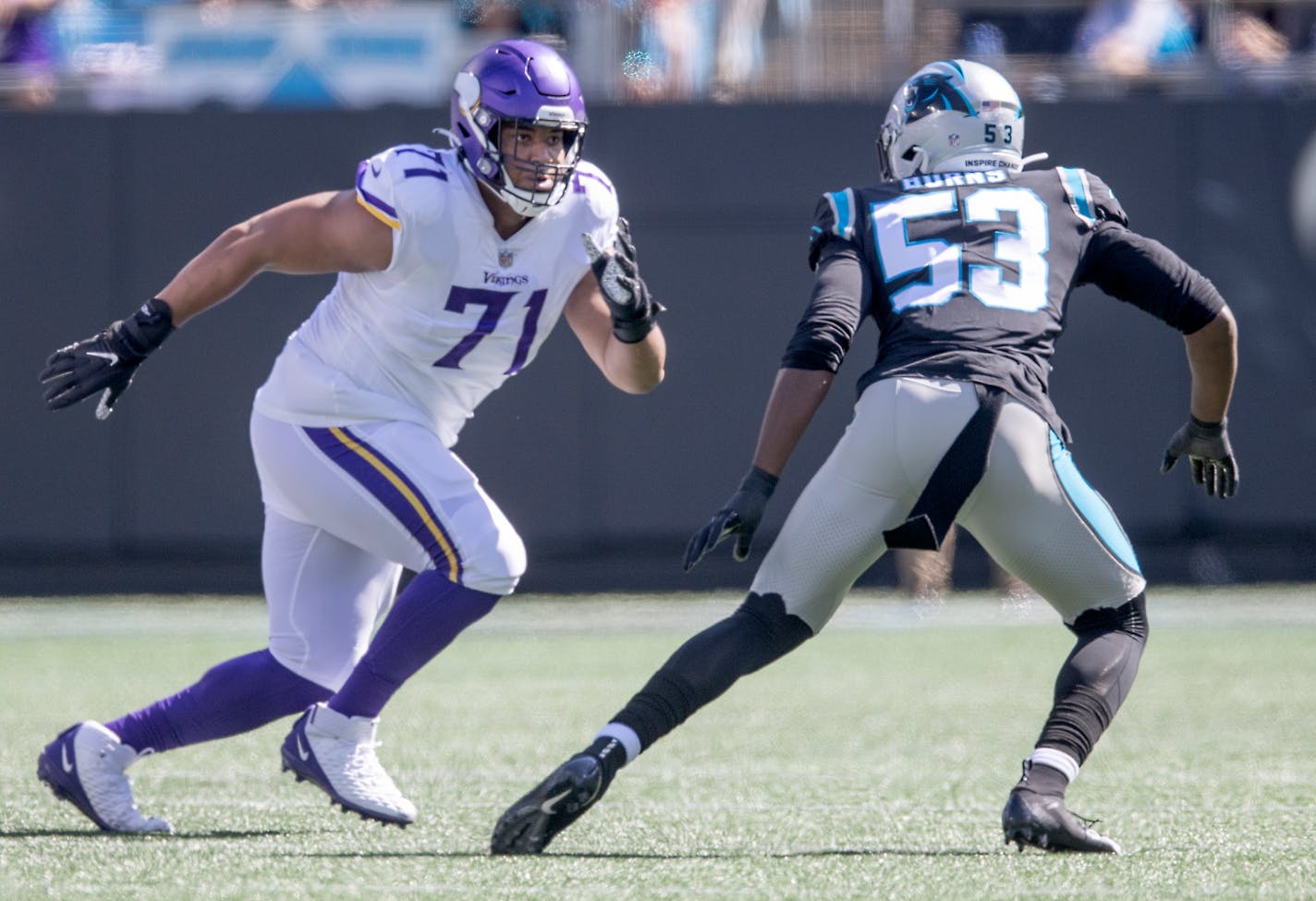 Vikings offensive tackle Christian Darrisaw (71) in action during the first quarter, Sunday, October 17, 2021 in Charlotte, NC. ] ELIZABETH FLORES • liz.flores@startribune.com