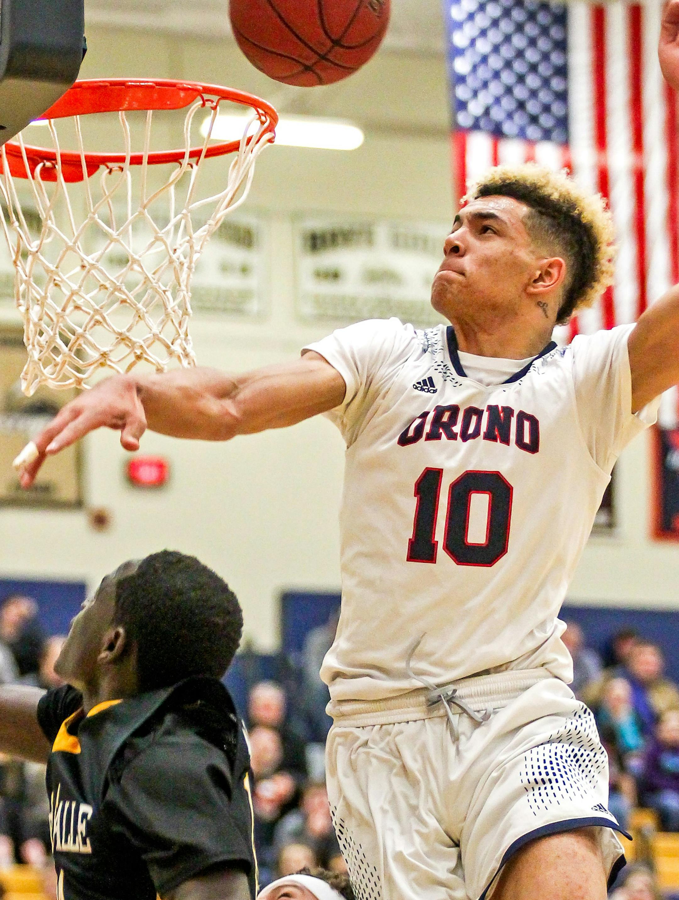 Class 3A Section 6 boys basketball final, Orono vs. De La Salle, at Chanhassen HS, 3-16-17. Photo by Mark Hvidsten, SportsEngine