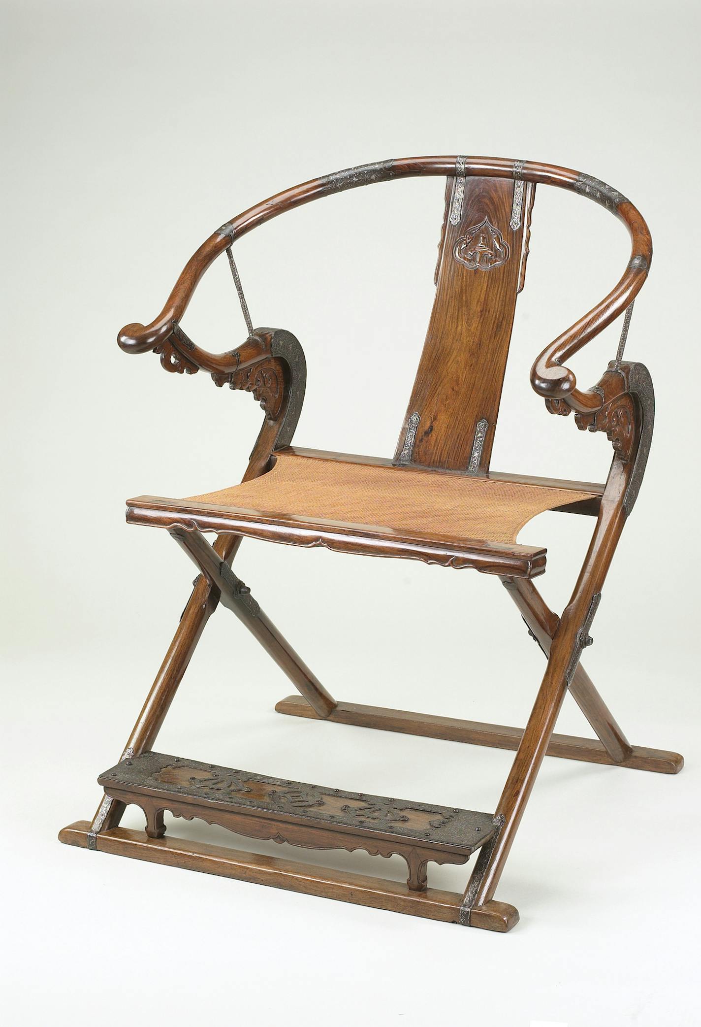 Items donated by Bruce Daytom to MIA ( Minneapolis Institute of Art ) - Folding Roundback ArmchairMing dynasty16th CenturyChinaHuang-hua-li hardwood with iron hardware98.80.3 ORG XMIT: 5814