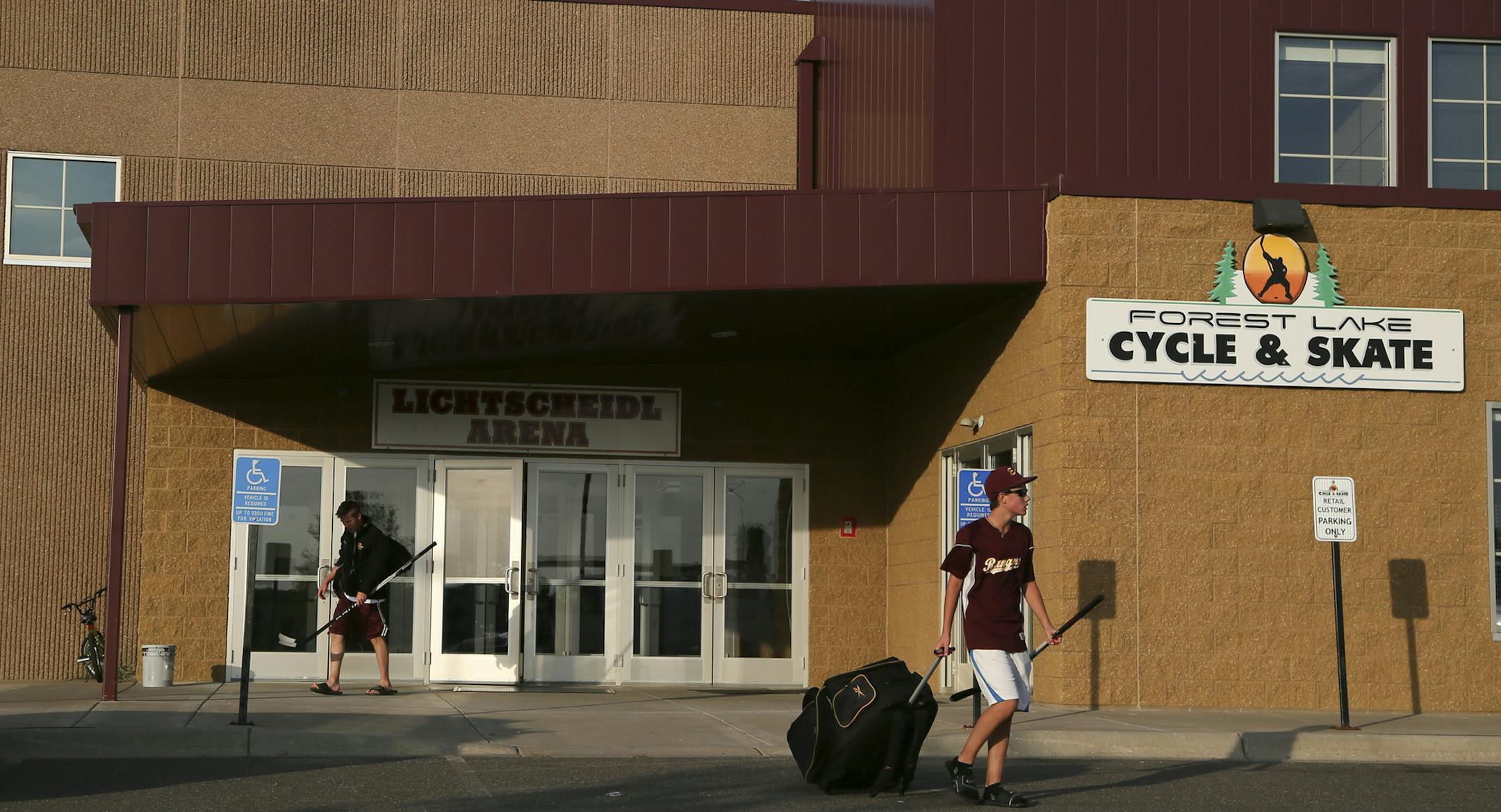 The Forest Lake Hockey Association held hockey clinics Friday, Sept. 6, 2013, at Lichtscheidl Arena in Forest Lake, MN. The Forest Lake ice arena, called Lichtscheidl Arena, was first operated by private/nonprofit groups, but since was soon taken over by public entities after it was unable to make them run properly.](DAVID JOLES/STARTRIBUNE) djoles@startribune.com Ramsey County wants to buy the financially-troubled Vadnais ice facility, hoping to get a deal on what would be a major addition to i