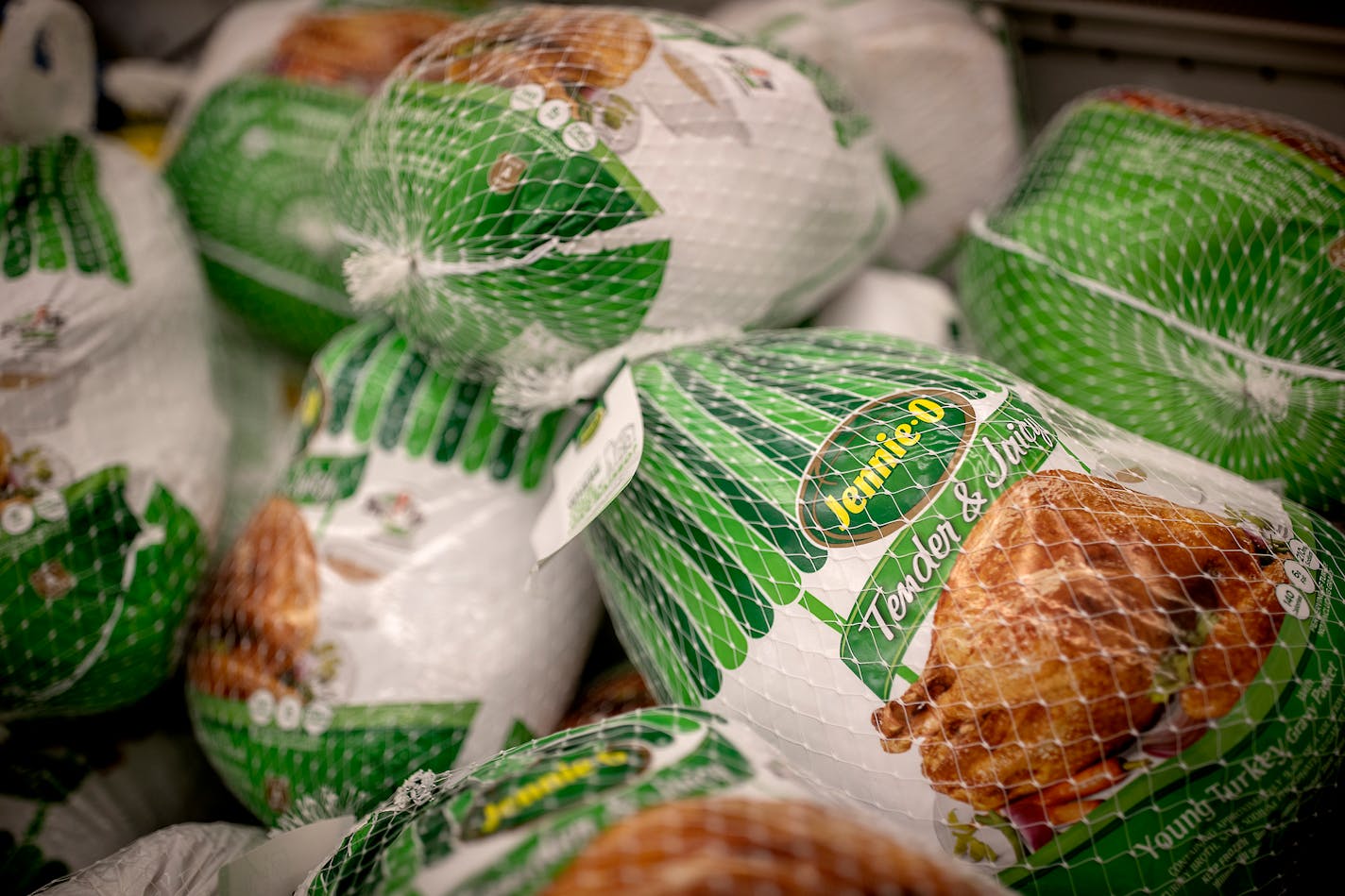 Frozen Jennie-O turkeys photographed at a Cub Foods store in St. Paul, Minn., on Monday, November 15, 2021.  ] Elizabeth Flores • liz.flores@startribune.com ORG XMIT: MIN2111151629399110