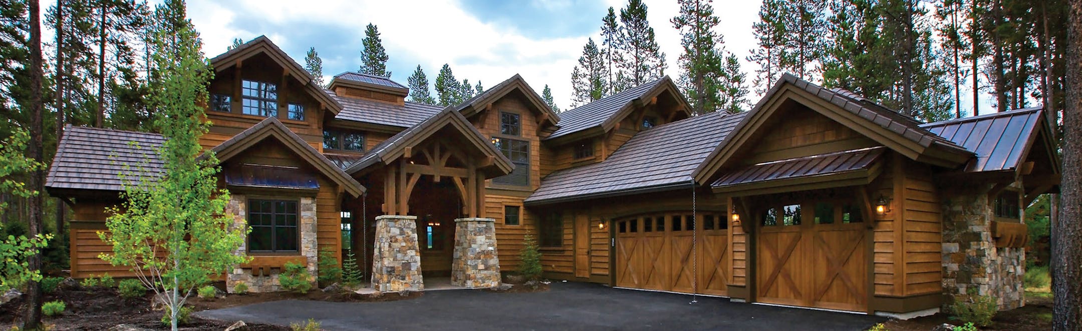 The lodge-style Craftsman is this week's home plan.