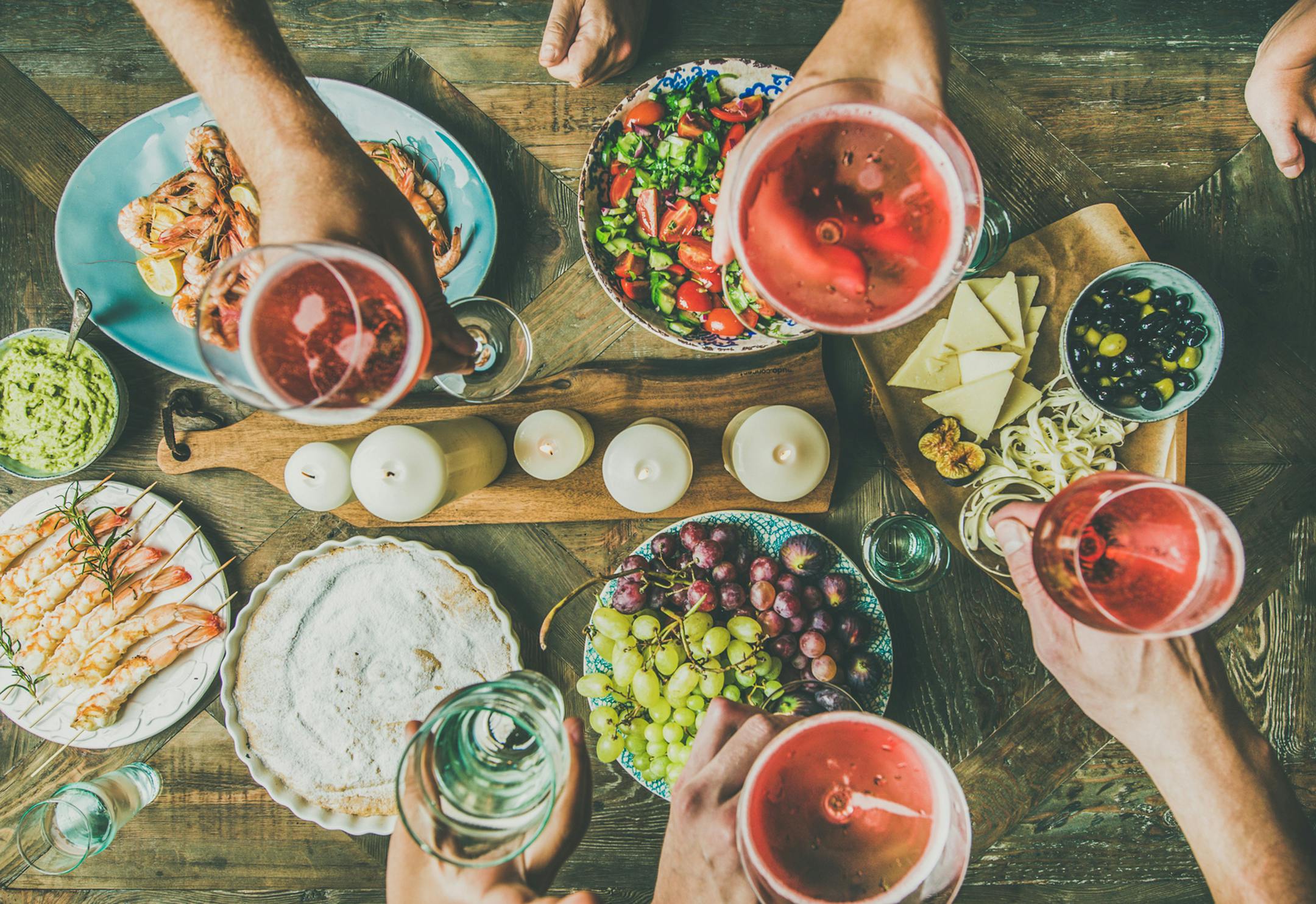 How do you decide who should be in your "COVID bubble"? (Dreamstime/TNS) ORG XMIT: 1783398