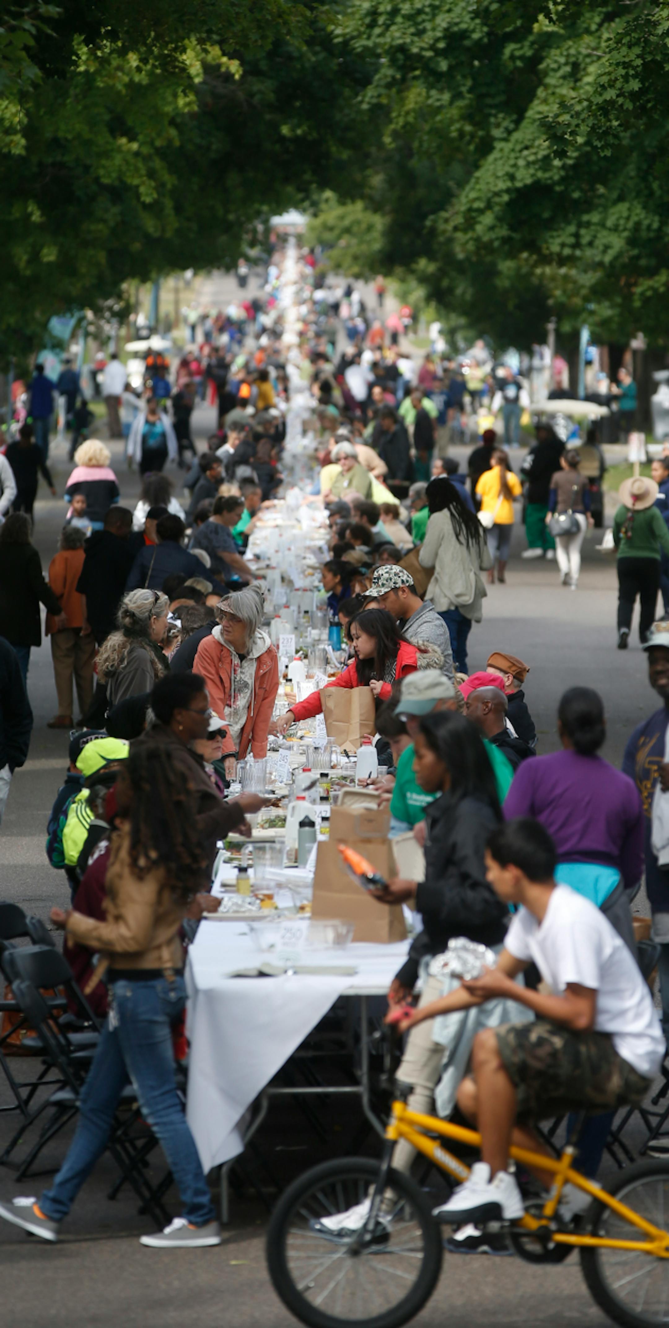 Locally grown produce was featured at a meal for 2,000 in St. Paul. Photos by Richard Tsong-Taatarii/ Star Tribune