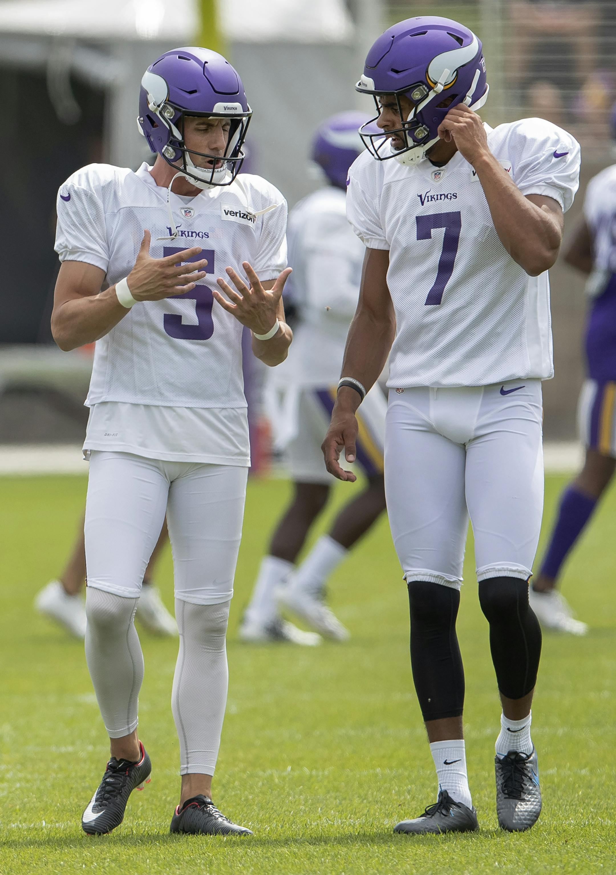 Minnesota Vikings kicker Dan Bailey (5) spoke with newly acquired punter/kicker Kaare Vedvik (7). ] CARLOS GONZALEZ ¥ cgonzalez@startribune.com Ð Eagan, MN Ð August 12, 2019, TCO Performance Center, NFL, Minnesota Vikings Training Camp,
