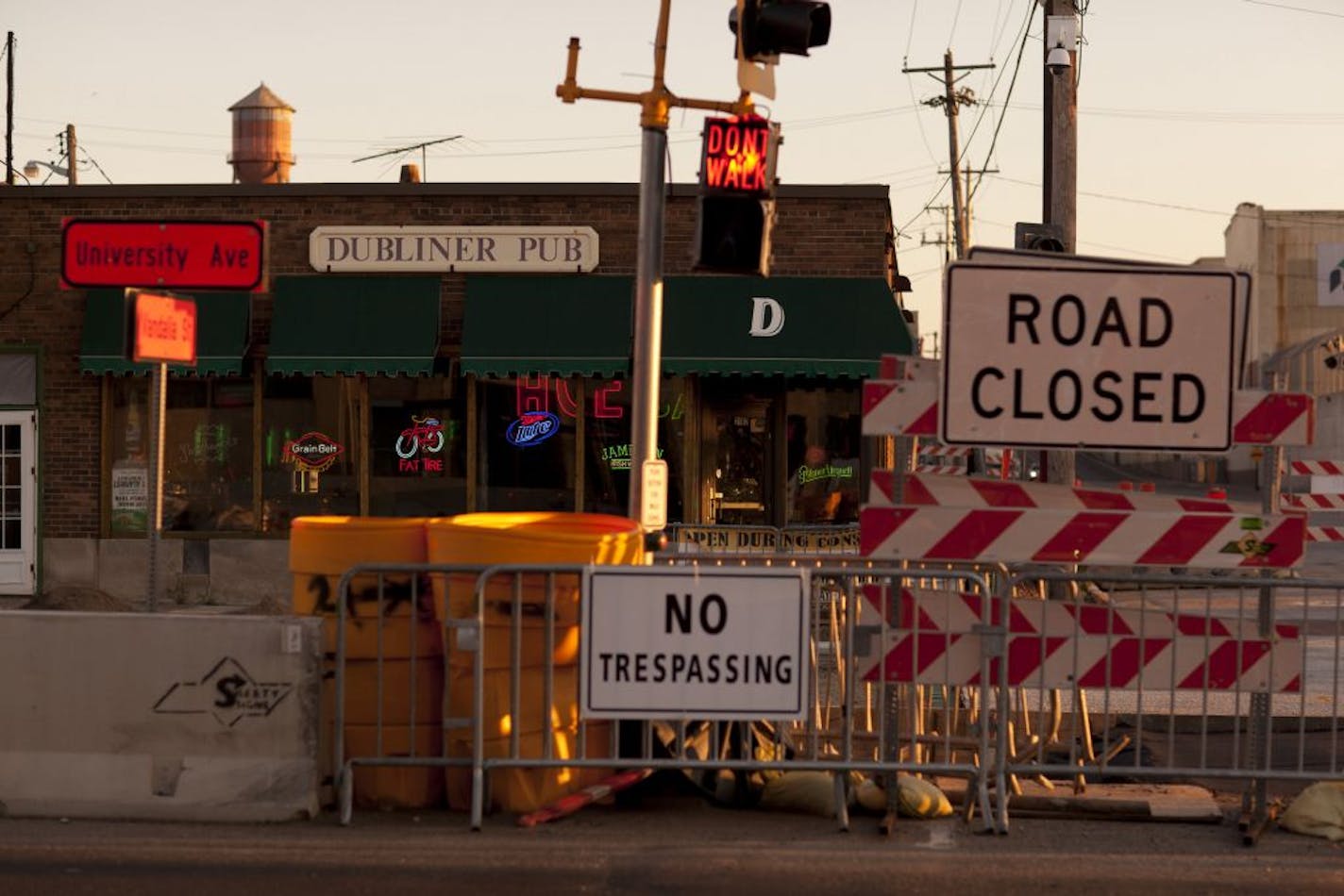 Light-rail construction along University Avenue makes getting to the Dubliner Pub difficult, but it's worth the trip.