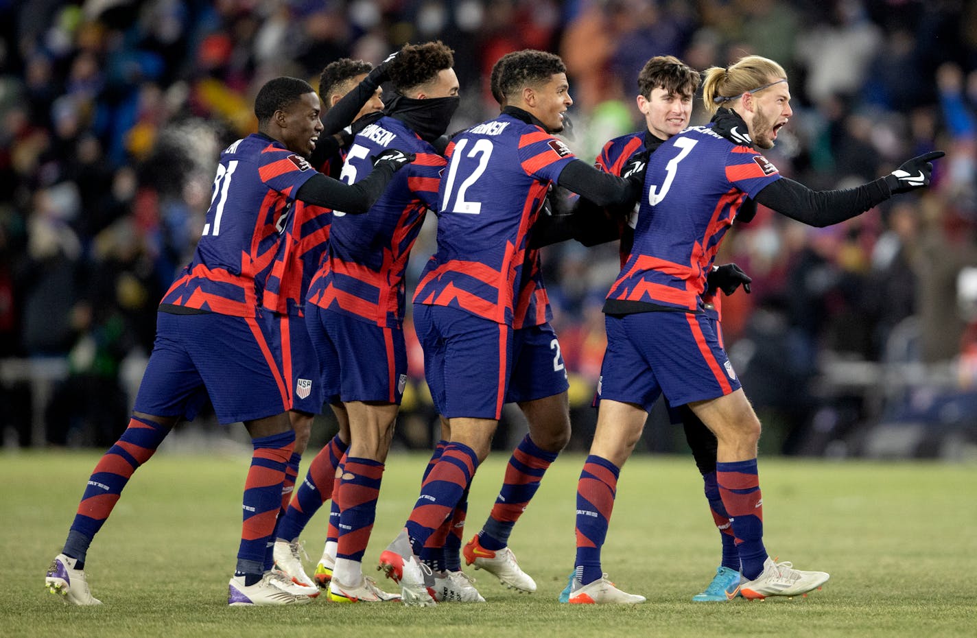 Walker Zimmerman (3) of the U.S.A. celebrates after scoring a goal in the first half Wednesday, Feb. 2, at Allianz Field in Saint Paul, Minn. ] CARLOS GONZALEZ • cgonzalez@startribune.com