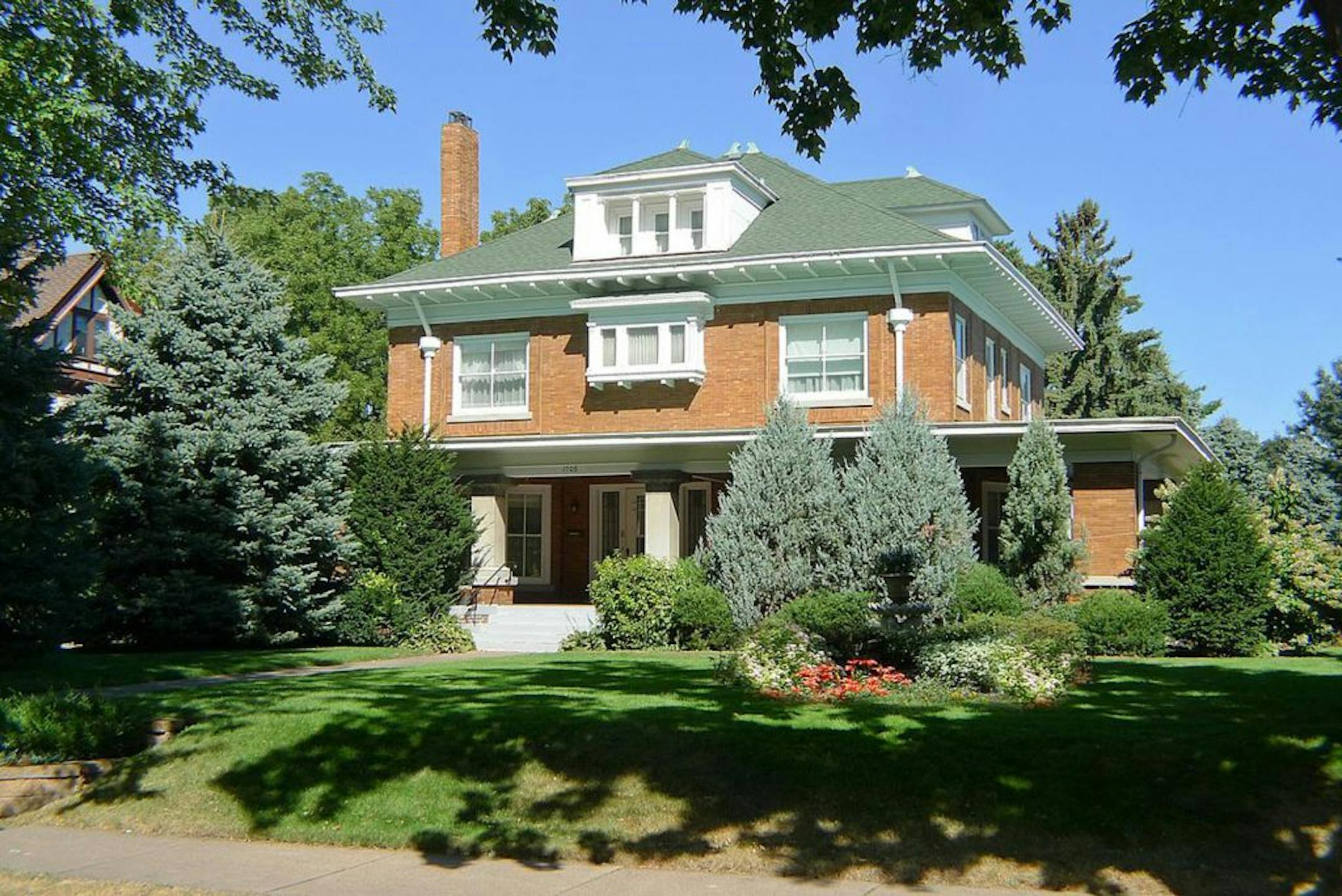 Philanthropist Ignatius O'Shaughnessy lived in this Summit Avenue home for many years.