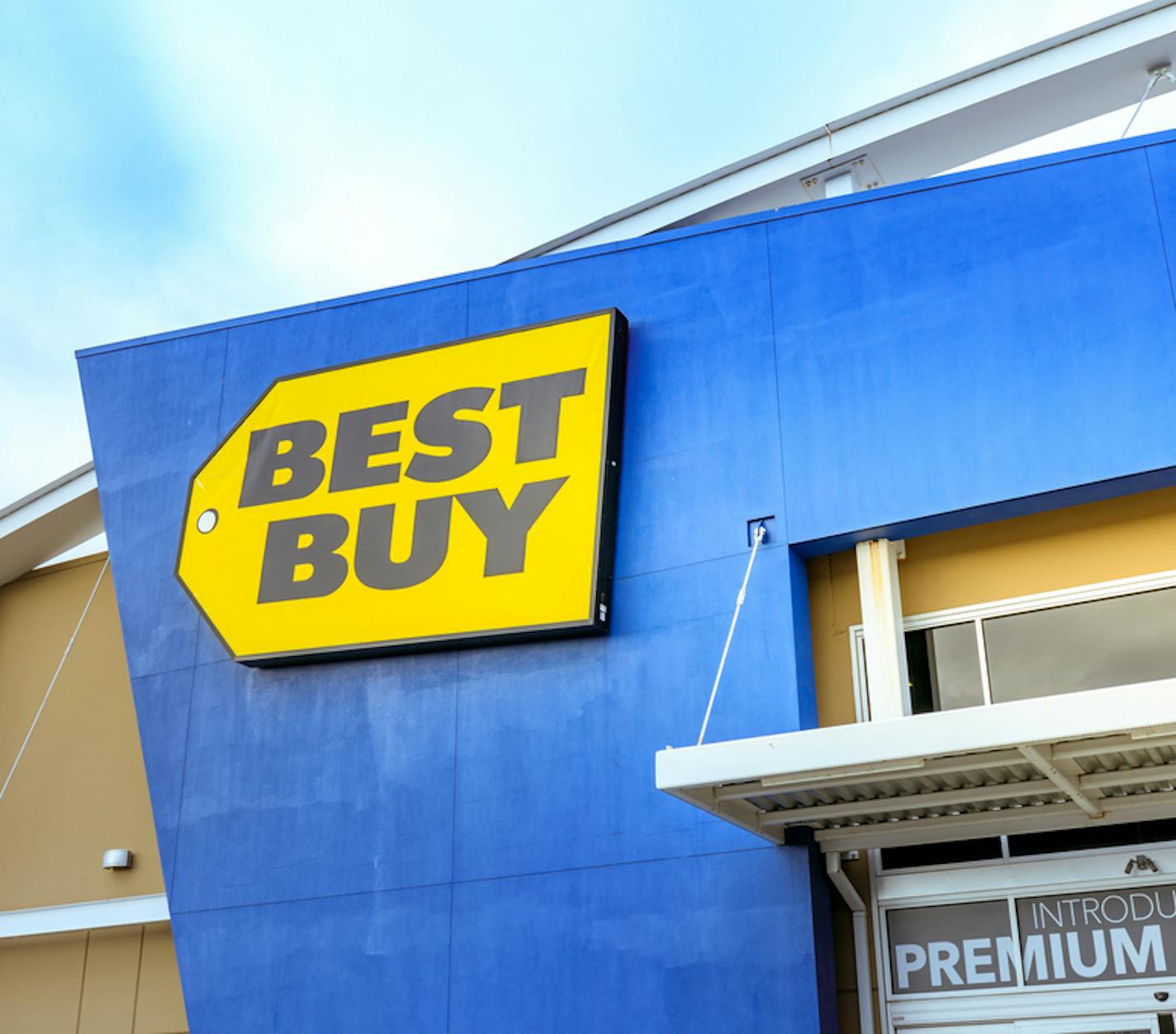 Best Buy Retail Store front. (Yoo Ran Park/Dreamstime/TNS) ORG XMIT: 1265678