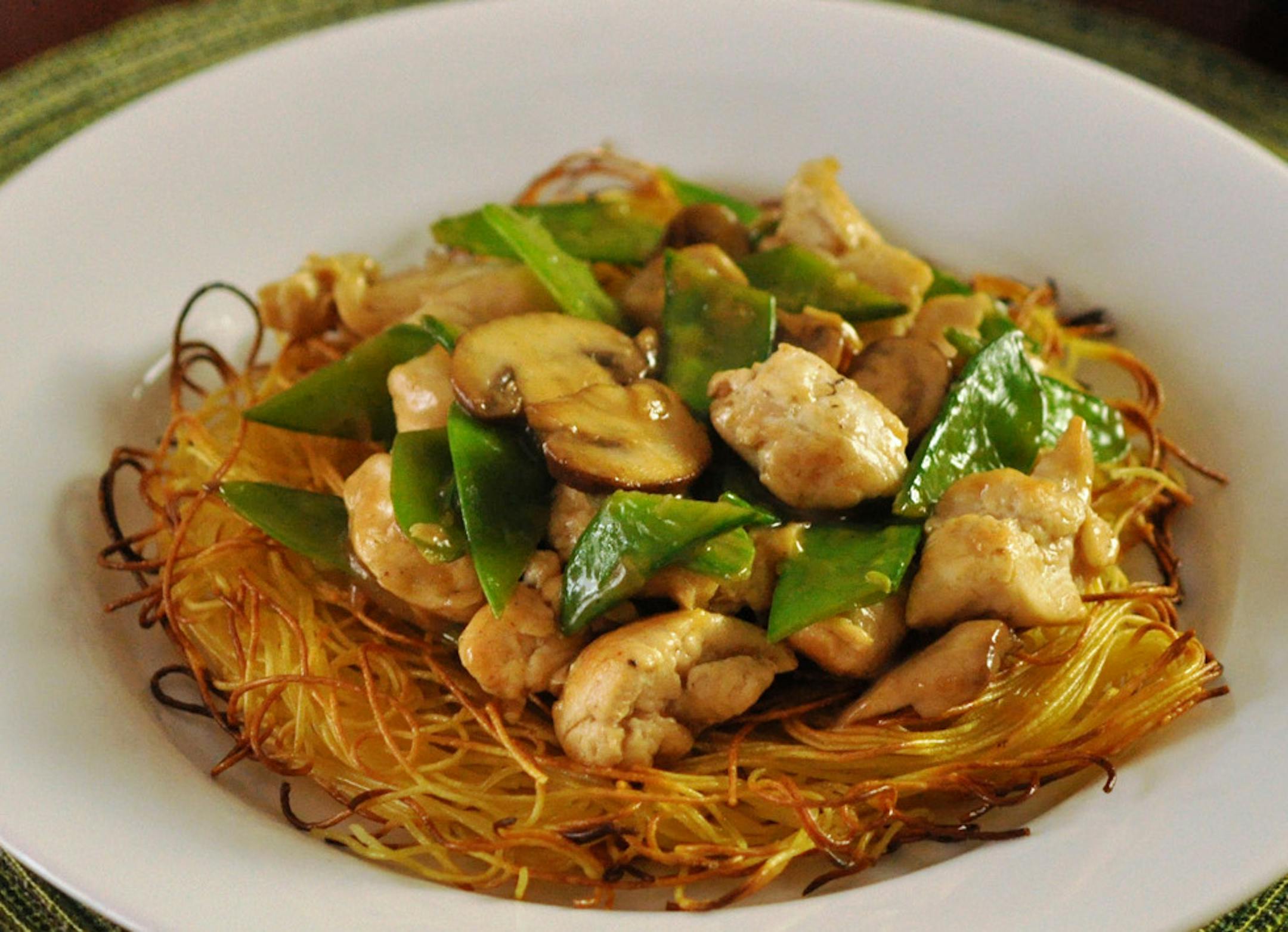 Photo by Meredith Deeds • Special to the Star Tribune Stir-fry for healthy family.