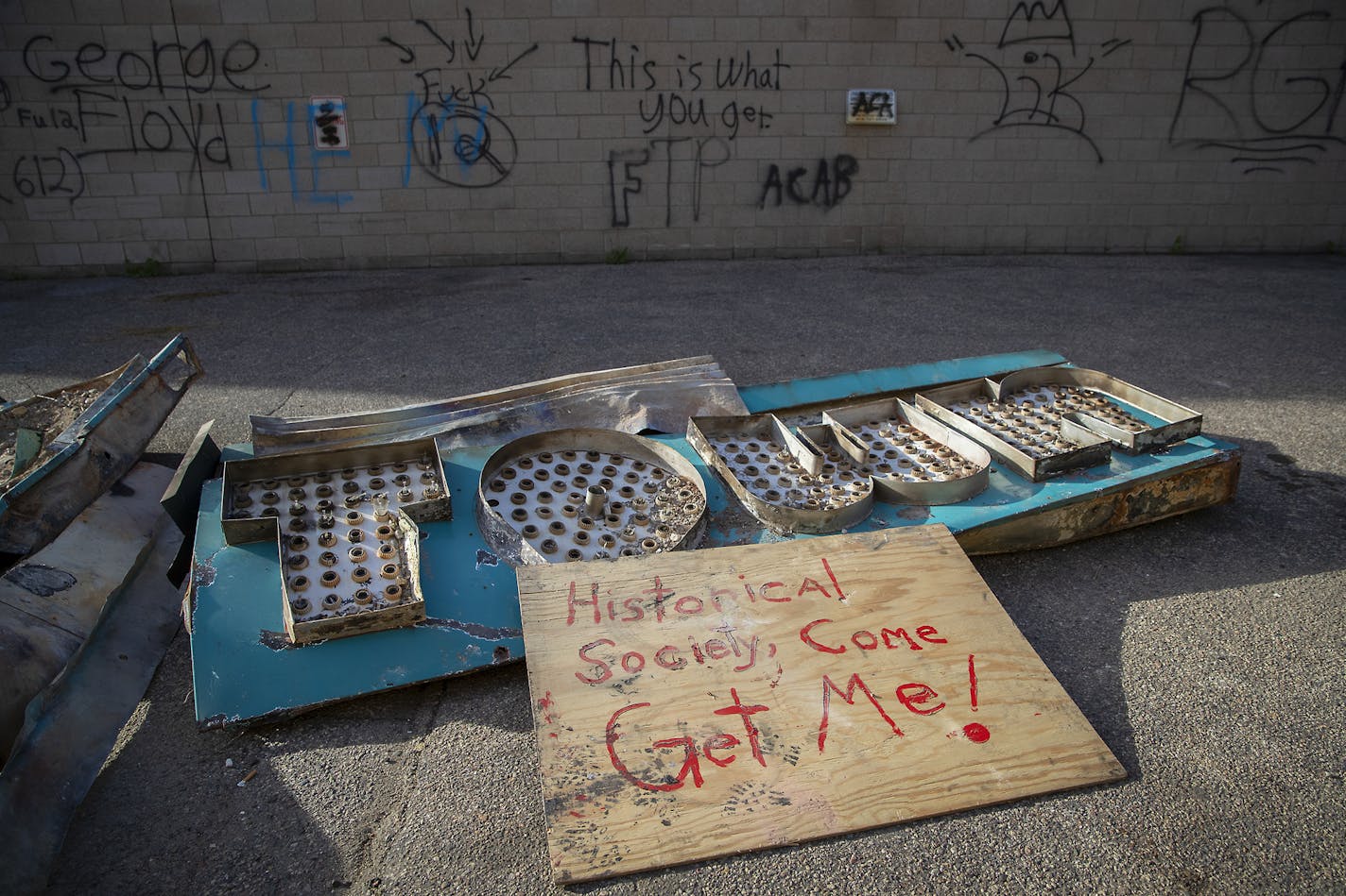 The riots left destruction in their wake around Minnehaha Avenue and Lake St.