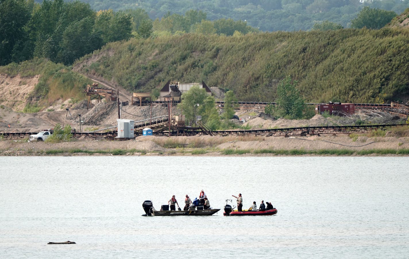 Washington County Water Recovery personnel search with sonar for an airplane that went down in a quart near Grey Cloud Island between Cottage Grove and St. Paul Park. The search operation conditions are difficult, as the quarry walls are sand-based and the quarry itself is up to 200 feet deep in places. brian.peterson@startribune.com St. Paul, MN Monday, September 14, 2020