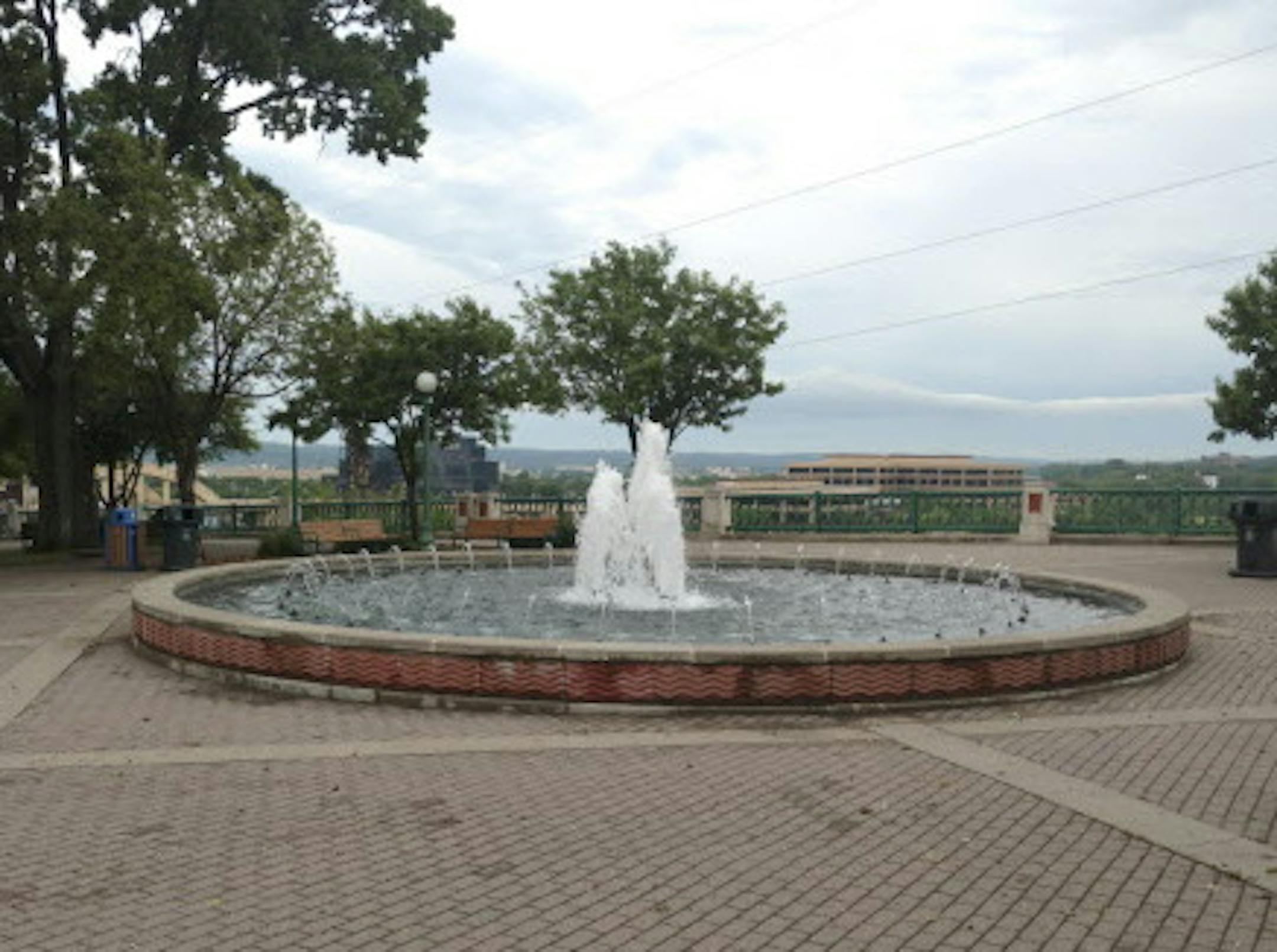 G/ Head to the river for happy hour -- that's St. Paul's message as it debuts a "craft beer overlook" at Kellogg Mall Park. Starting Tuesday, downtown residents and workers will be able to head to the usually quiet park that overlooks the Mississippi and enjoy music and craft beer. The overlook will be held four days a week, all summer long. It is part of a city effort to reconnect with the river, and is a precursor to the city's plan for a river balcony that would include a beer garden.
