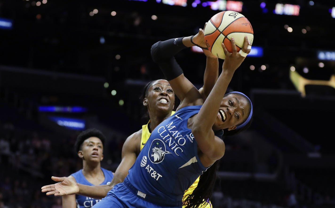 Backup center Temi Fagbenle was part of a group that rallied the Lynx against the Sparks on Tuesday. Fagbenle scored 10 points, but the Lynx lost by 10.