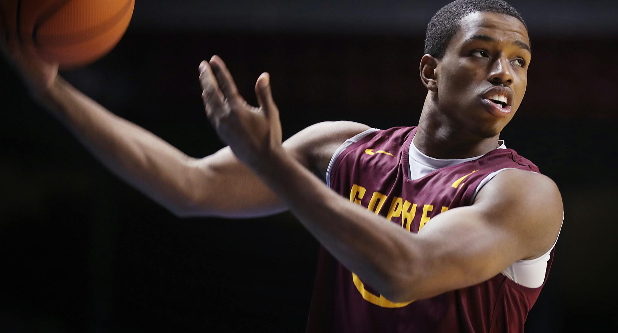 Newcomer Isaiah Washington shoots during practice. ] LEILA NAVIDI ï leila.navidi@startribune.com BACKGROUND INFORMATION: University of Minnesota mens basketball practice with new coach Richard Pitino at their first practice on Friday, September 29, 2017 at Williams Arena.