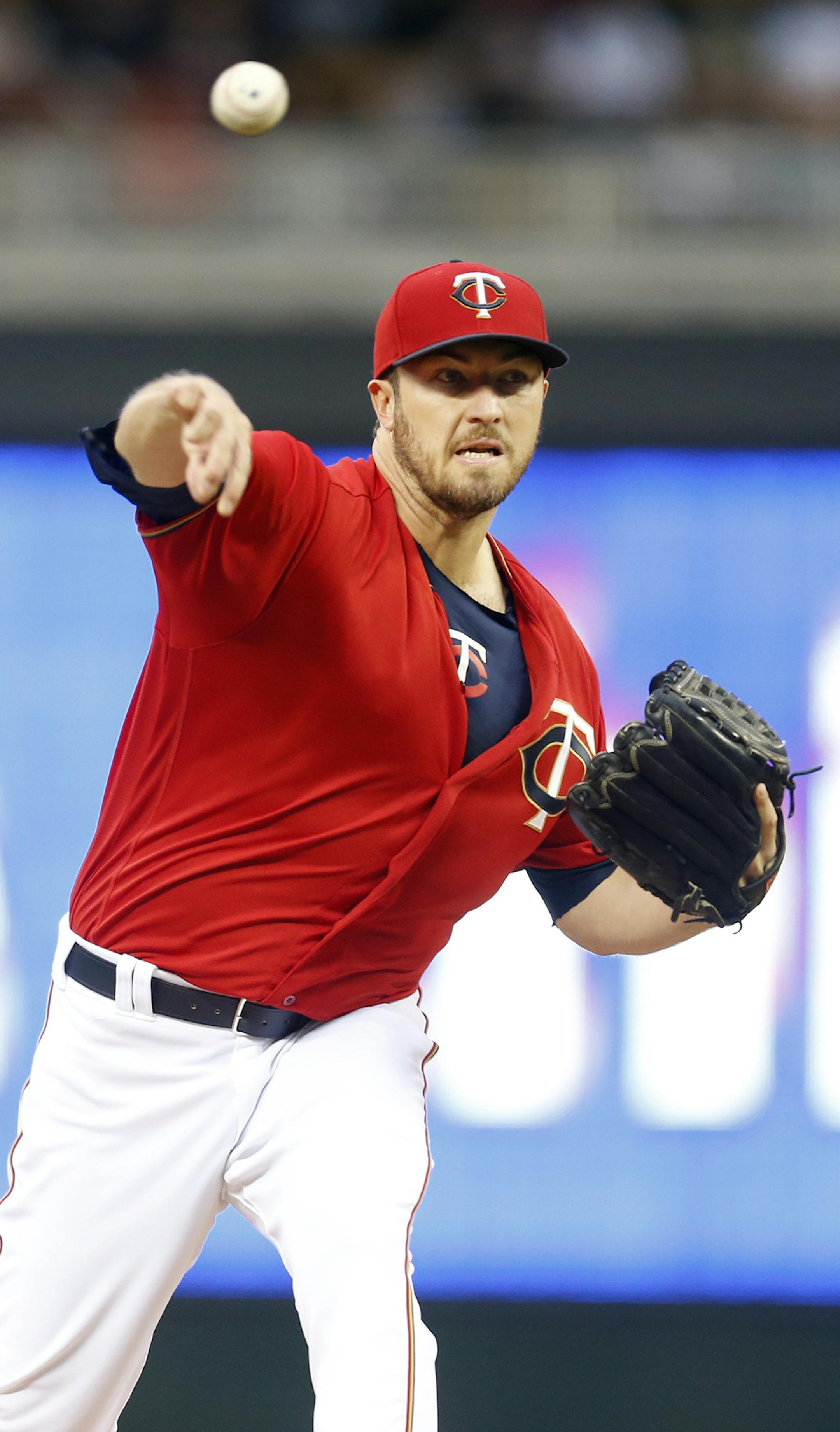 Minnesota Twins starting pitcher Phil Hughes (45) pitches. ] (Leila Navidi/Star Tribune) leila.navidi@startribune.com BACKGROUND INFORMATION: The Minnesota Twins play the Milwaukee Brewers at Target Field in Minneapolis on Monday, April 18, 2016.