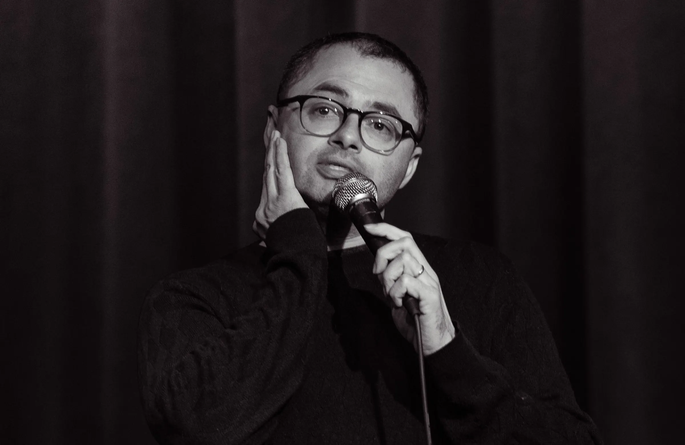 Minnesota comic Joe Mande offers peek into writers' rooms for 'Hacks ...