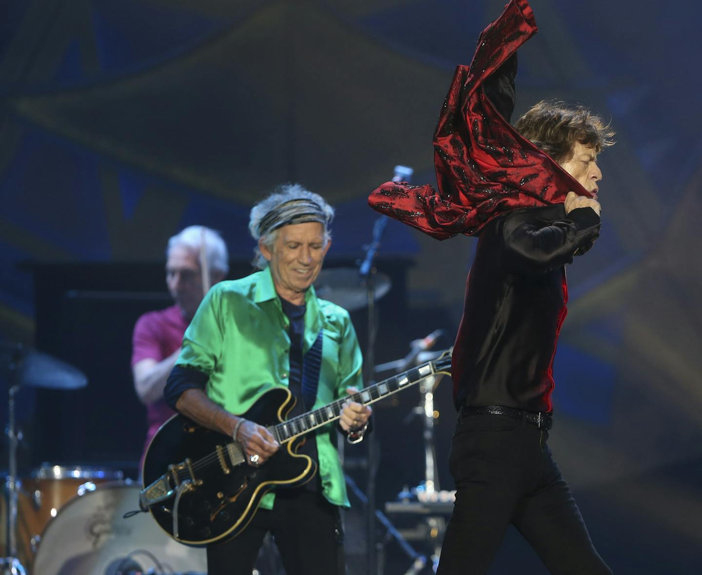 Mick Jagger strutted past guitarist Keith Richards after taking off his jacket early in the Rolling Stones' show at TCF Bank Stadium Wednesday night. ] JEFF WHEELER &#xef; jeff.wheeler@startribune.com The Rolling Stones brought their ZIP CODE tour to TCF Bank Stadium Wednesday night, June 3, 2015 in Minneapolis.