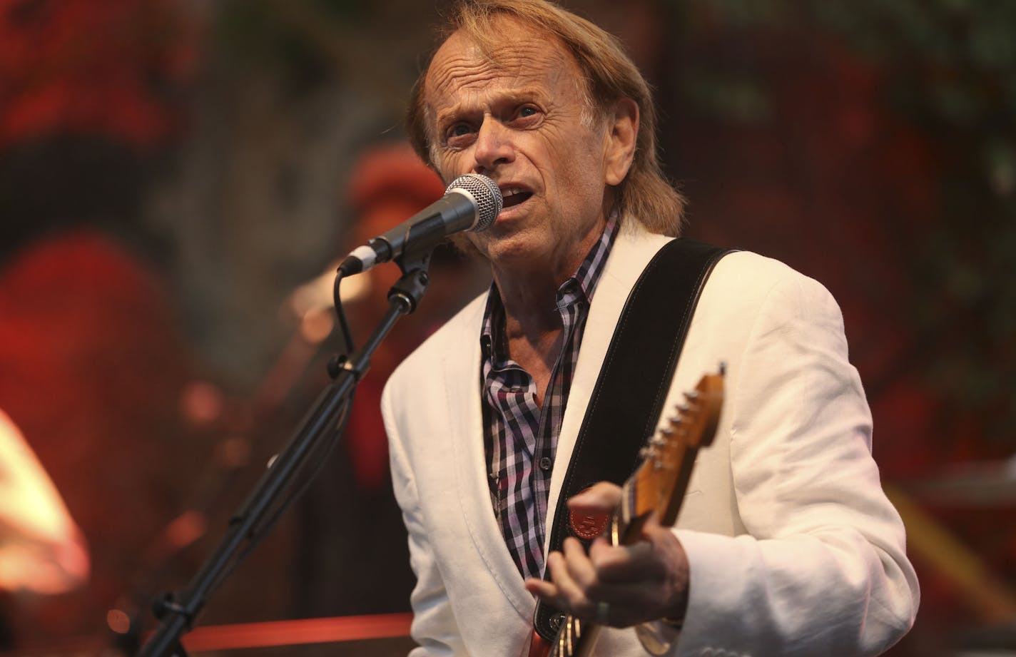 Al Jardine performed with Brian Wilson at the Minnesota Zoo in St Paul, Min., Saturday, July 27, 2013. ] (KYNDELL HARKNESS/STAR TRIBUNE) kyndell.harkness@startribune.com