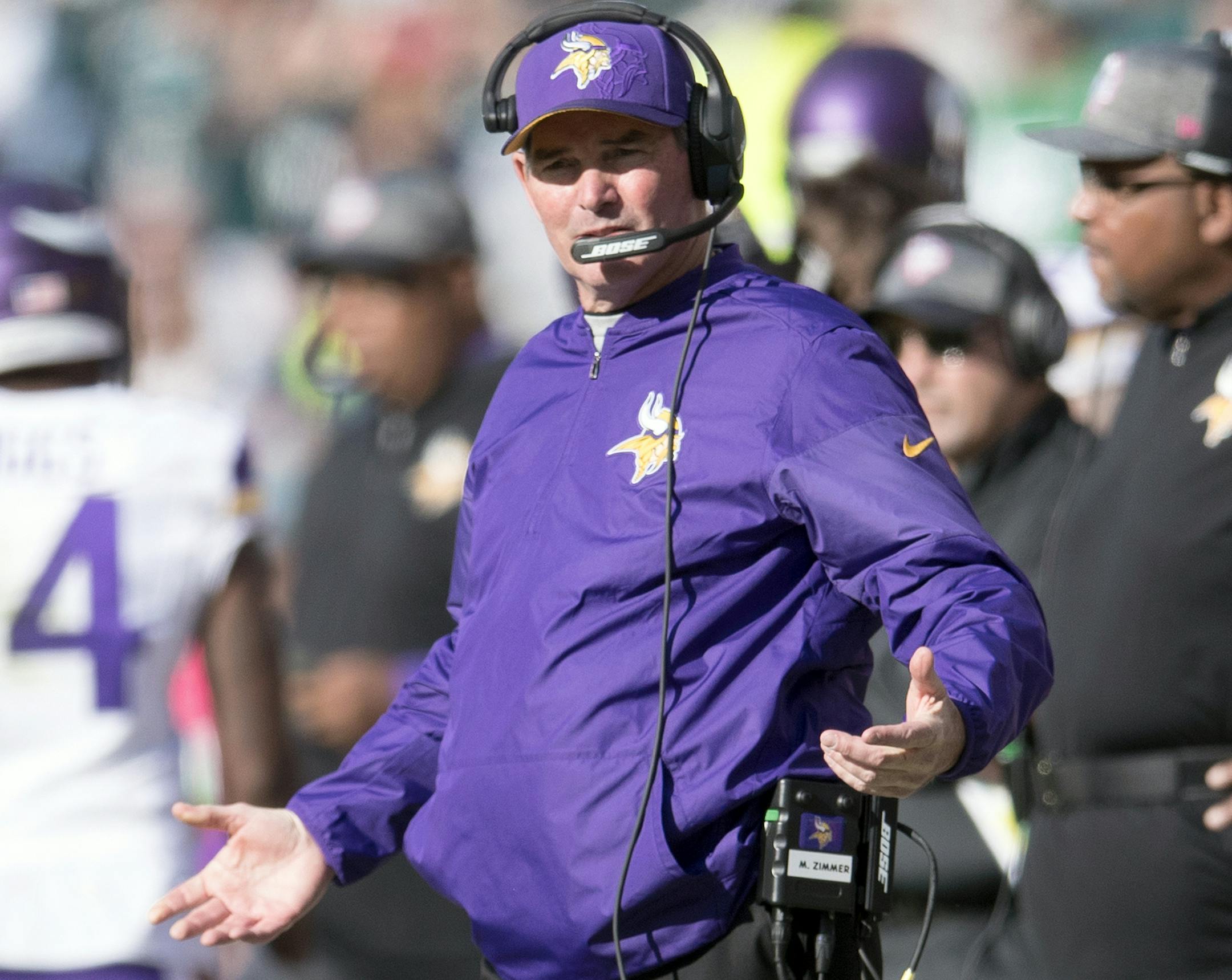 Minnesota Vikings Head Coach Mike Zimmer works the sidelines during the game against the Philadelphia Eagles Sunday October 23, 2016 in Philadelphia, Pa. (Damian Strohmeyer via AP) ORG XMIT: NYWWP