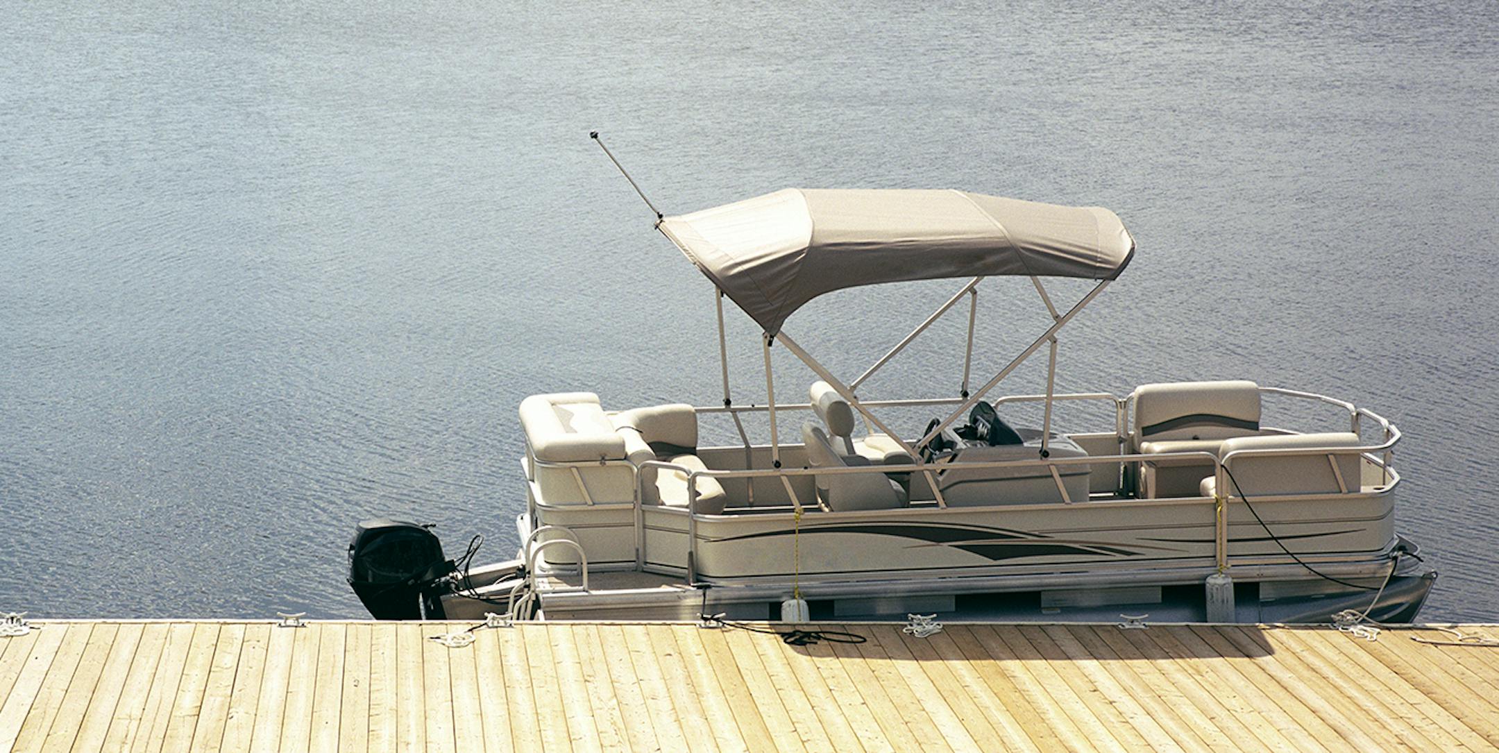 Boatbound lists boat owners and their watercraft. Boatbound gets a cut of any transaction.