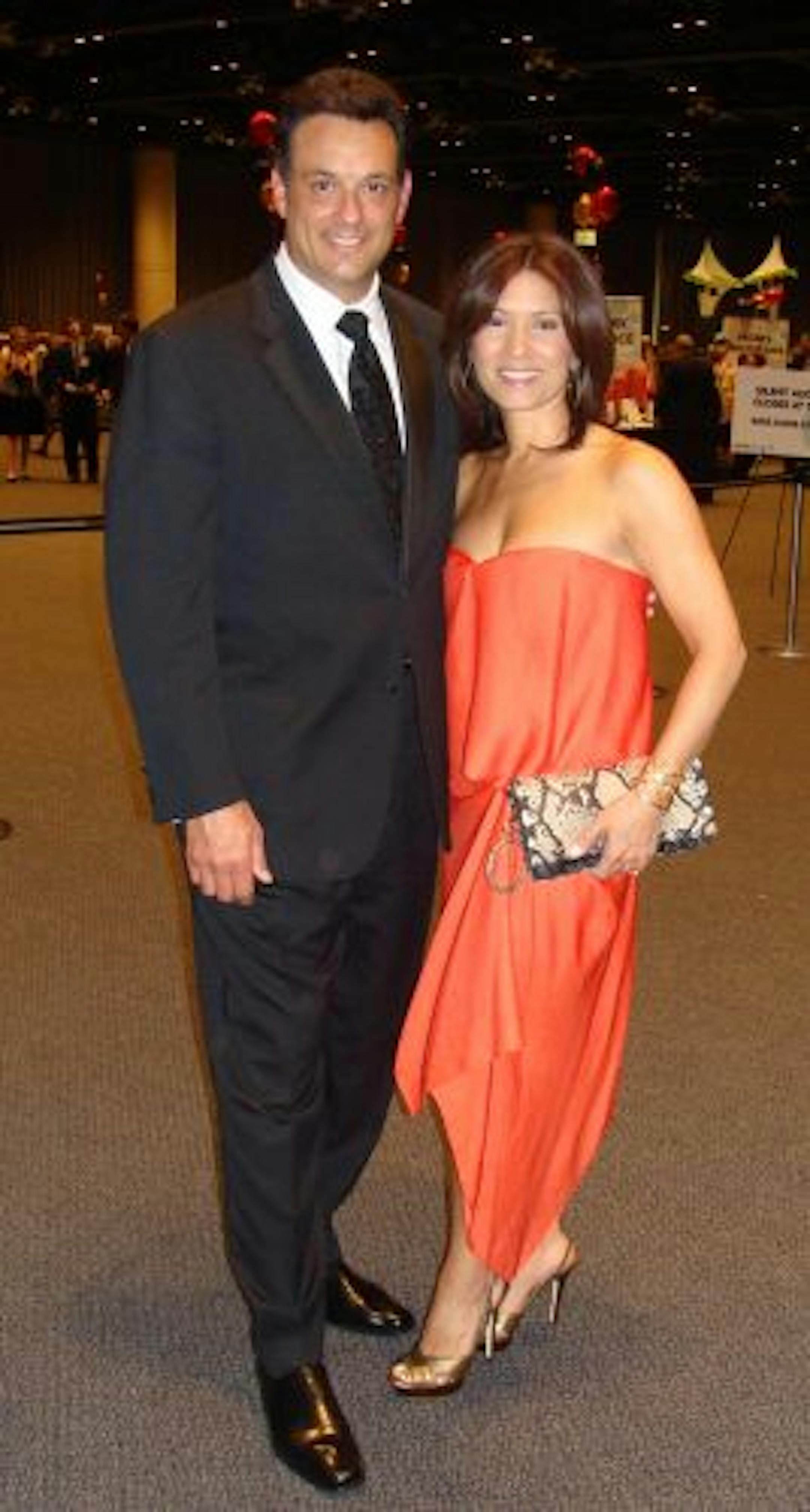 Frank Vascellaro and Amelia Santaniello of WCCO emceed the event.