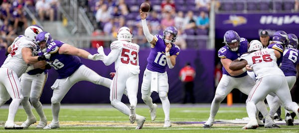 Vikings rookie quarterback Jaren Hall completed 16 of his 27 passes for 178 yards, helping the team build a 17-3 halftime lead.