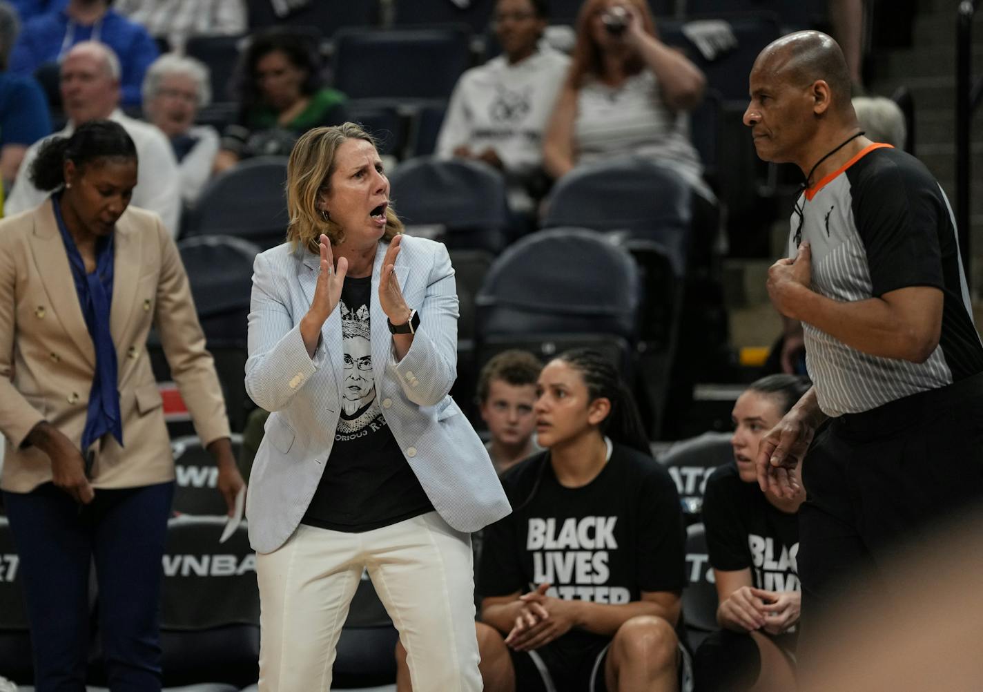 Lynx head coach Cheryl Reeve challenges a referee on a call in the first half. The Minnesota Lynx hosted the Connecticut Sun at the Target Center on Friday, July 22, 2022 in Minneapolis, Minn. ] RENEE JONES SCHNEIDER • renee.jones@startribune.com