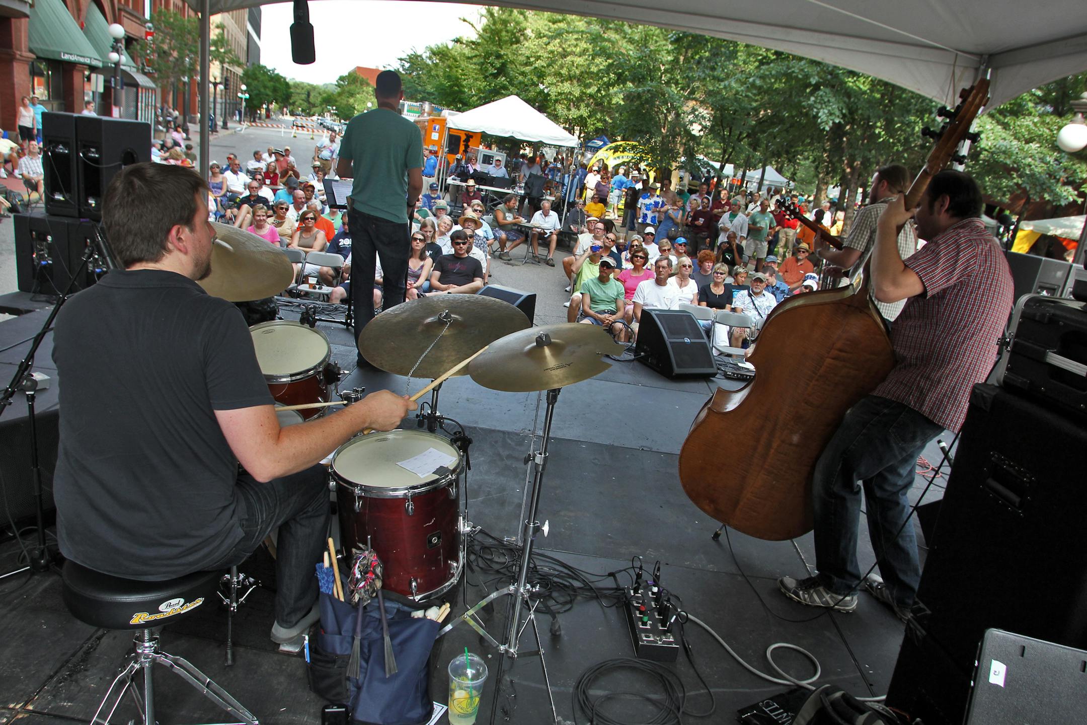The annual Twin Cities Jazz Festival is under way at St. Paul's Mears Park, continuing Saturday. The Atlantis Quartet jazz group played to an audience seated in the park. (MARLIN LEVISON/STARTRIBUNE(mlevison@startribune.com (cq ) ORG XMIT: MIN2013062111453847
