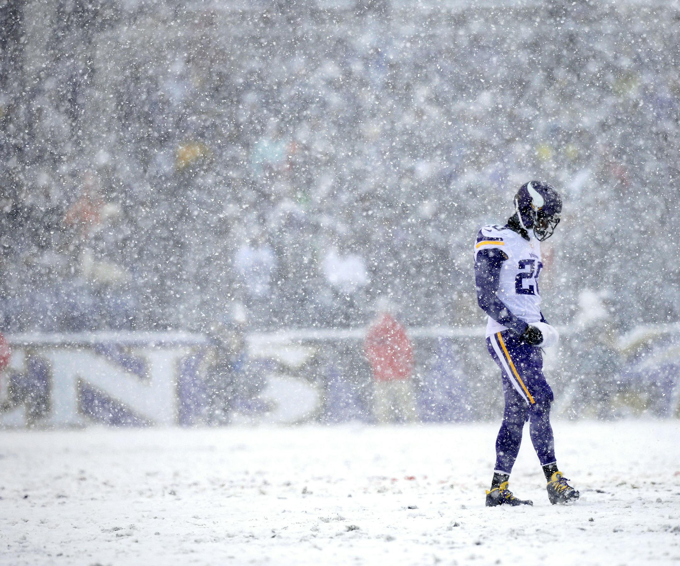 Viking's Chris Cook tried to stay warm in the 3rd quarter. ] M&T BANK STADIUM - Minnesota Vikings -vs- Baltimore Ravens Baltimore, MD 12/08//2013