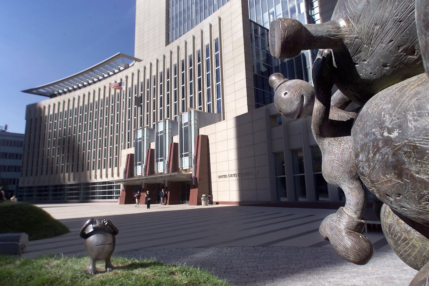 Minneapolis, MN., Friday-9/24/99. Need photo of new sculpture at Federal Courthouse called ìRock Man.î — Minneapolis, MN., Friday-9/24/99. Need photo of new sculpture at Federal Courthouse called ìRock Man.