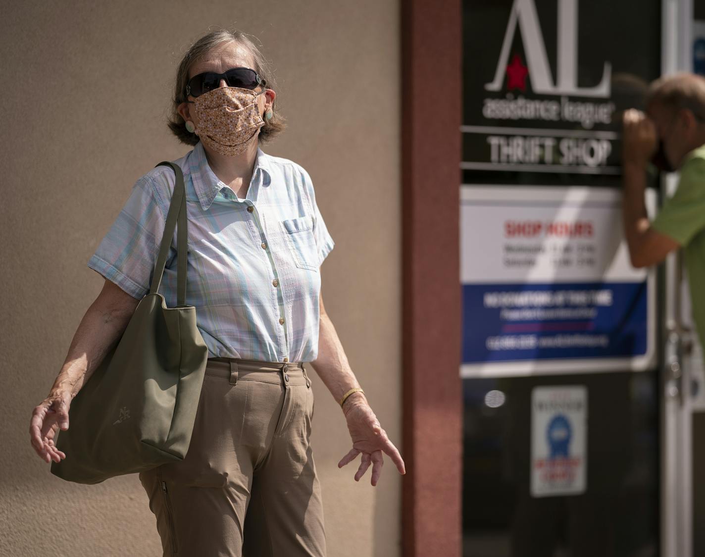 Diana Monaghan was the second in line this morning when the Assistance League Thrift store opening for the first time since the COVID shutdown .] Jerry Holt •Jerry.Holt@startribune.com Assistance League Thrift store opening for the first time since the COVID shutdown July 15th , 2020 in Richfield ,MN.