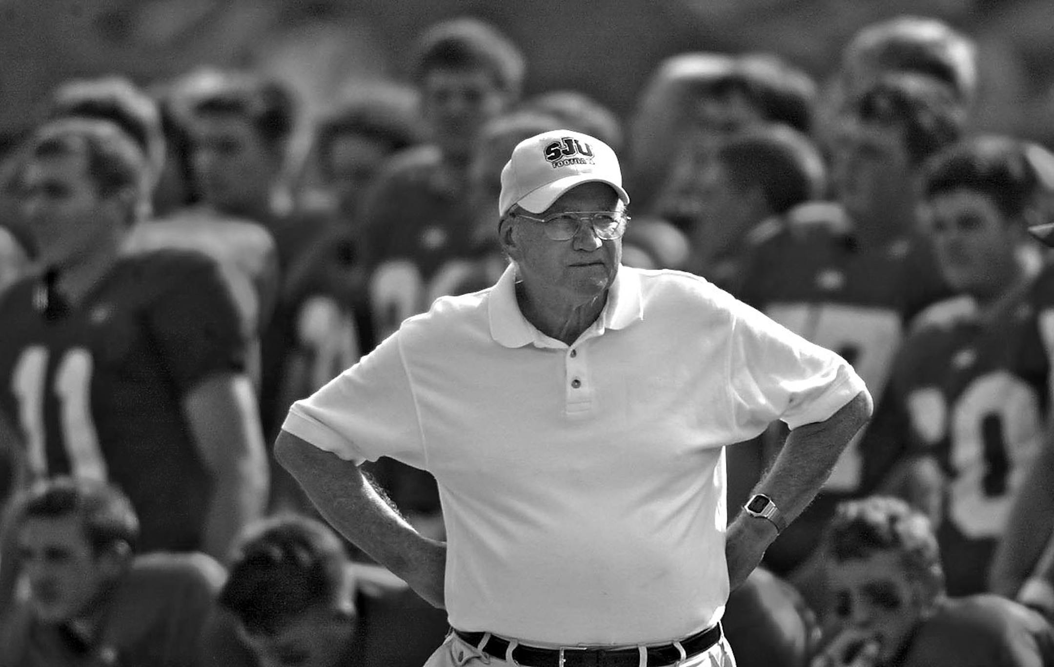 St. John's coach John Gagliardi watched his team struggle in the first half against Wis.-Eau Claire in a NCAA Division III game in September of 2004.