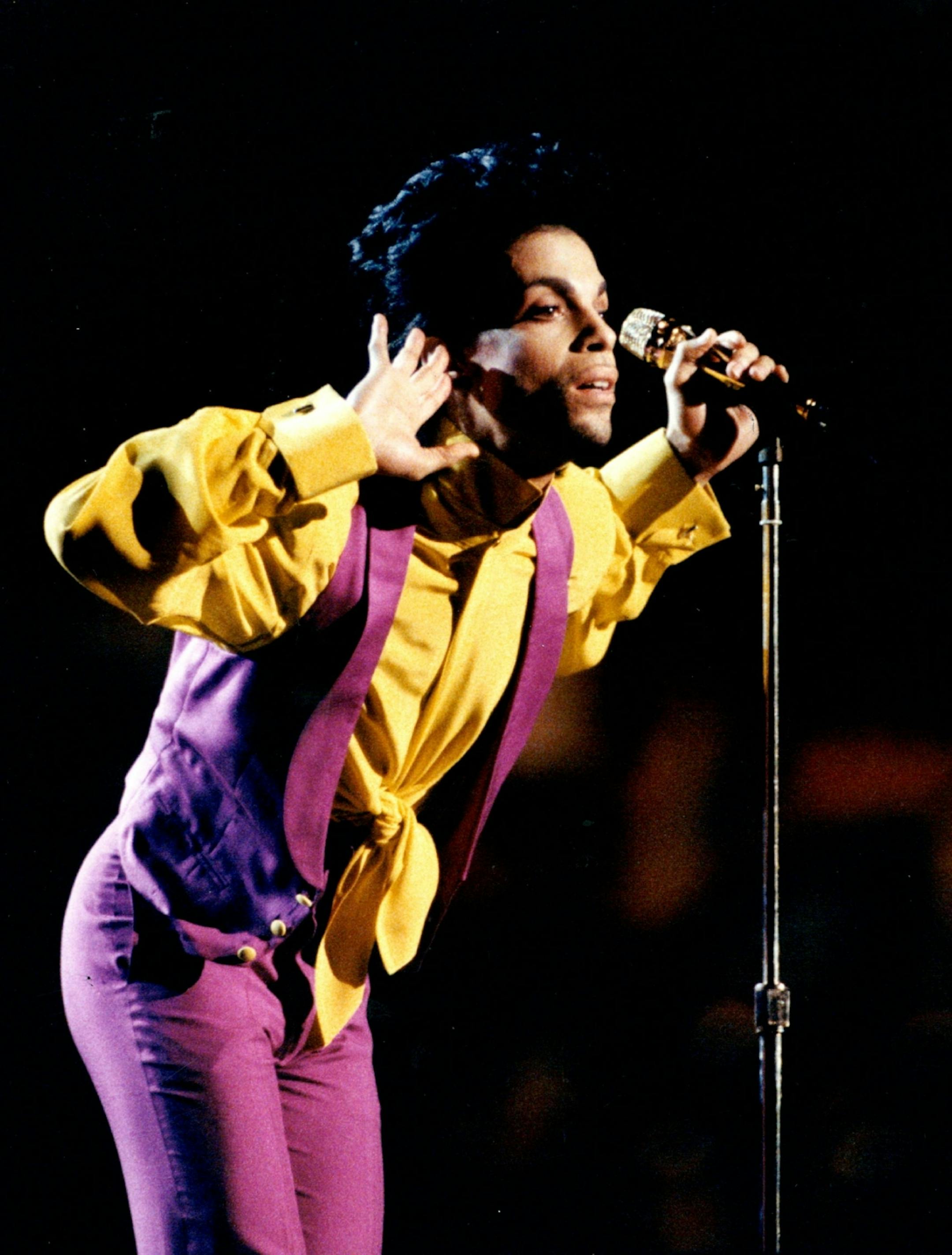 July 21, 1991 Musician Prince, who performed for the cheering crows, was one of many celebrities on hand last night for the ceremony. Others included Patti Austin and Warren Beatty. The opening night event also included a parade of the delegations of athletes. There were about 6,000 athletes in all. A member of Argentina's delegation carried a teddy bear on her shoulders as she walked on to the Metrodome floor. August 25, 1991 April 28, 1993 Jeff Wheeler, Minneapolis Star Tribune