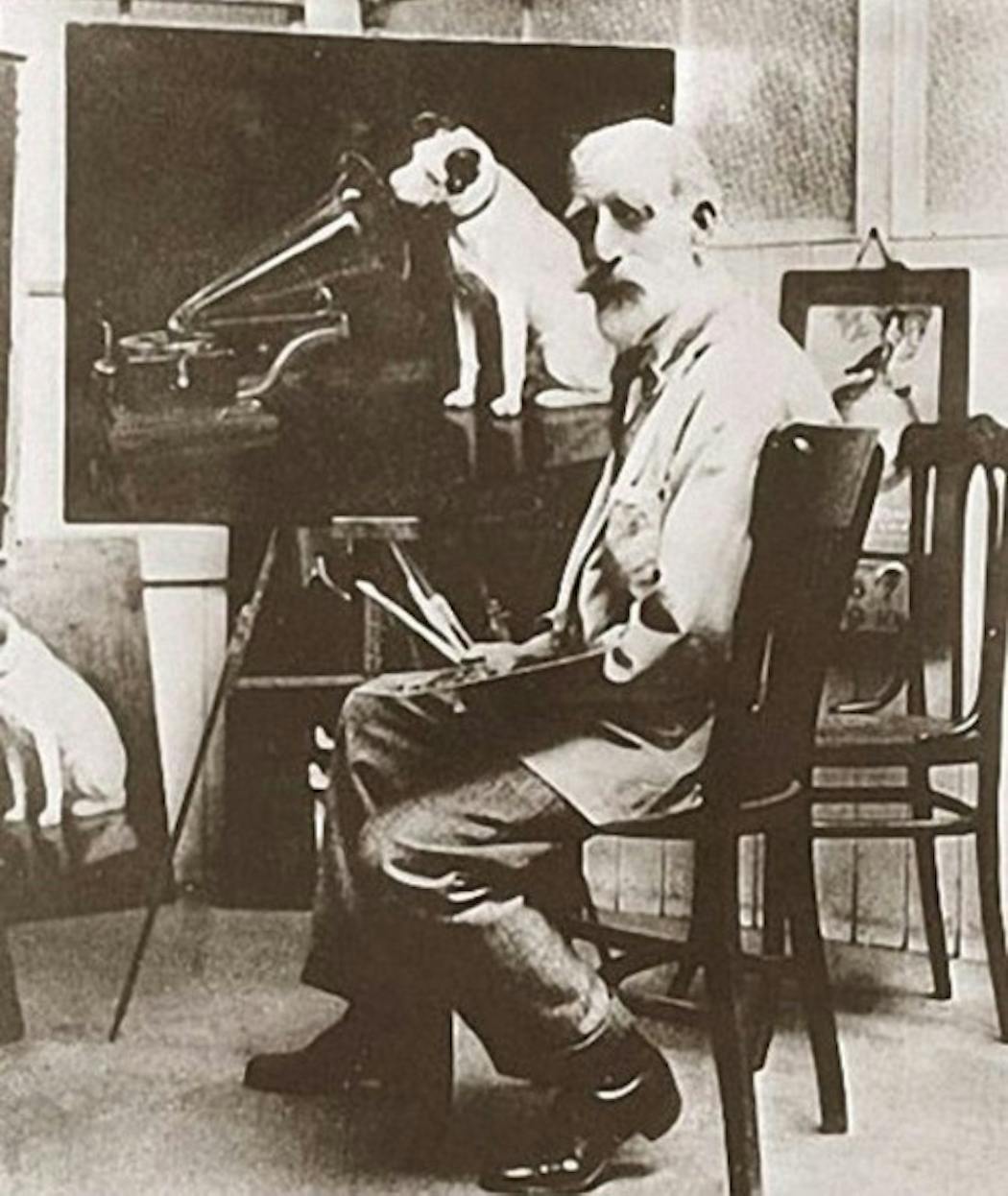 Francis Barraud painting Nipper the dog, reflecting the Gramophone disk version.