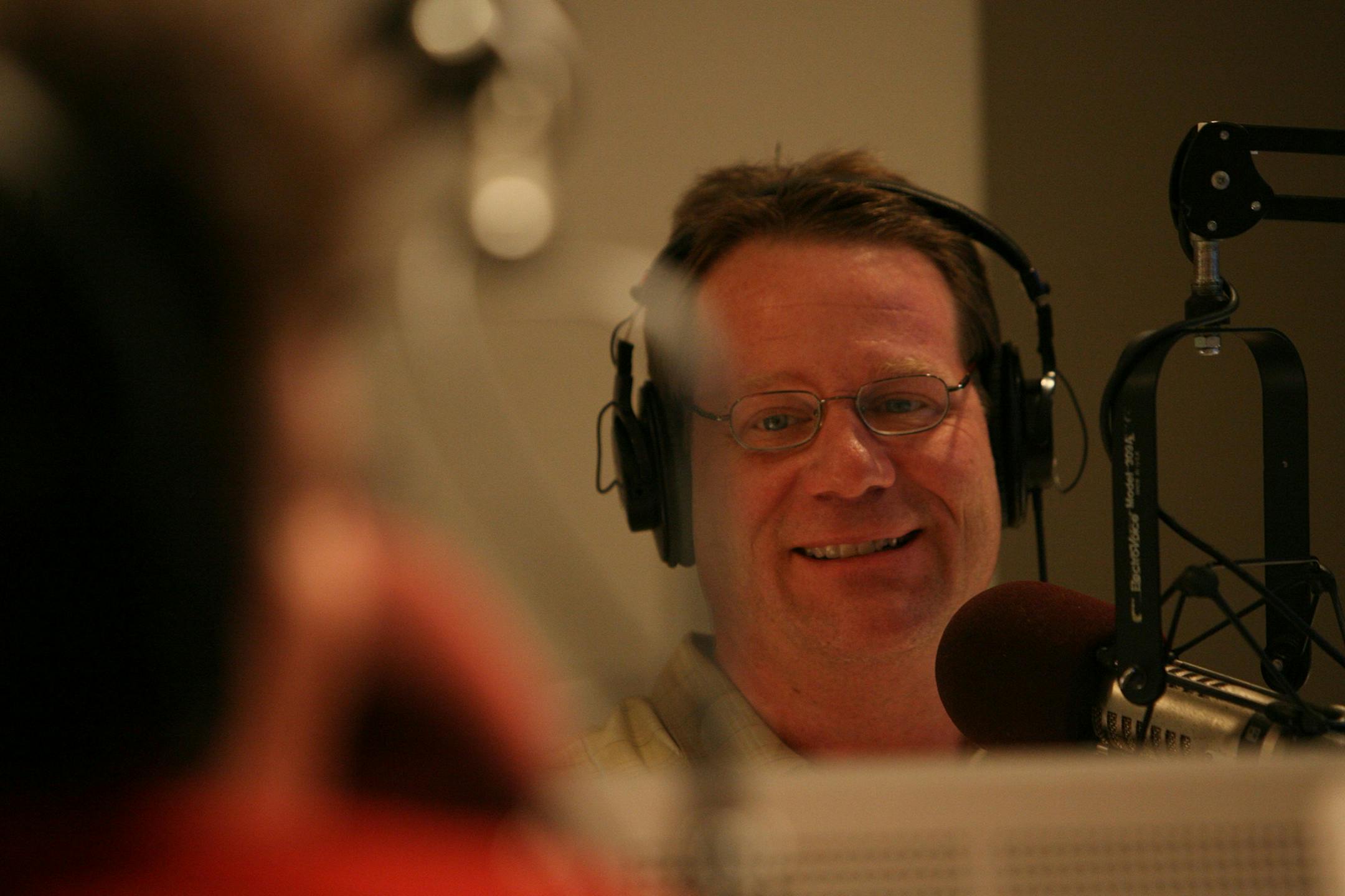 "Mental illness runs in my family," WSCR-AM 670 host Dan McNeil said in a Facebook post Friday. "I've been diagnosed depressive - and some other fancy polysyllabic word better defined by the phrase 'bi-polar lite.' ... I do my best to have gratitude therapy at least once a day." (Charles Osgood/Chicago Tribune/TNS) ORG XMIT: 1264243