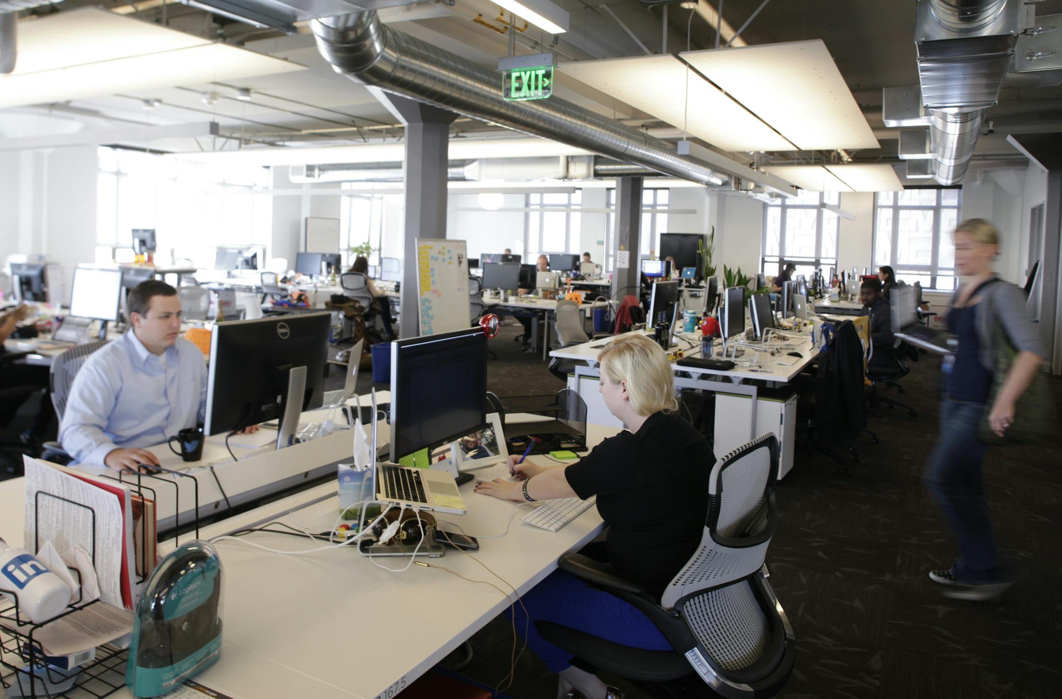 Many of Twitter’s 2,000 employees work at its global headquarters in San Francisco. The company, which plans to go public sometime after Thanksgiving, expects to raise $1 billion from investors.