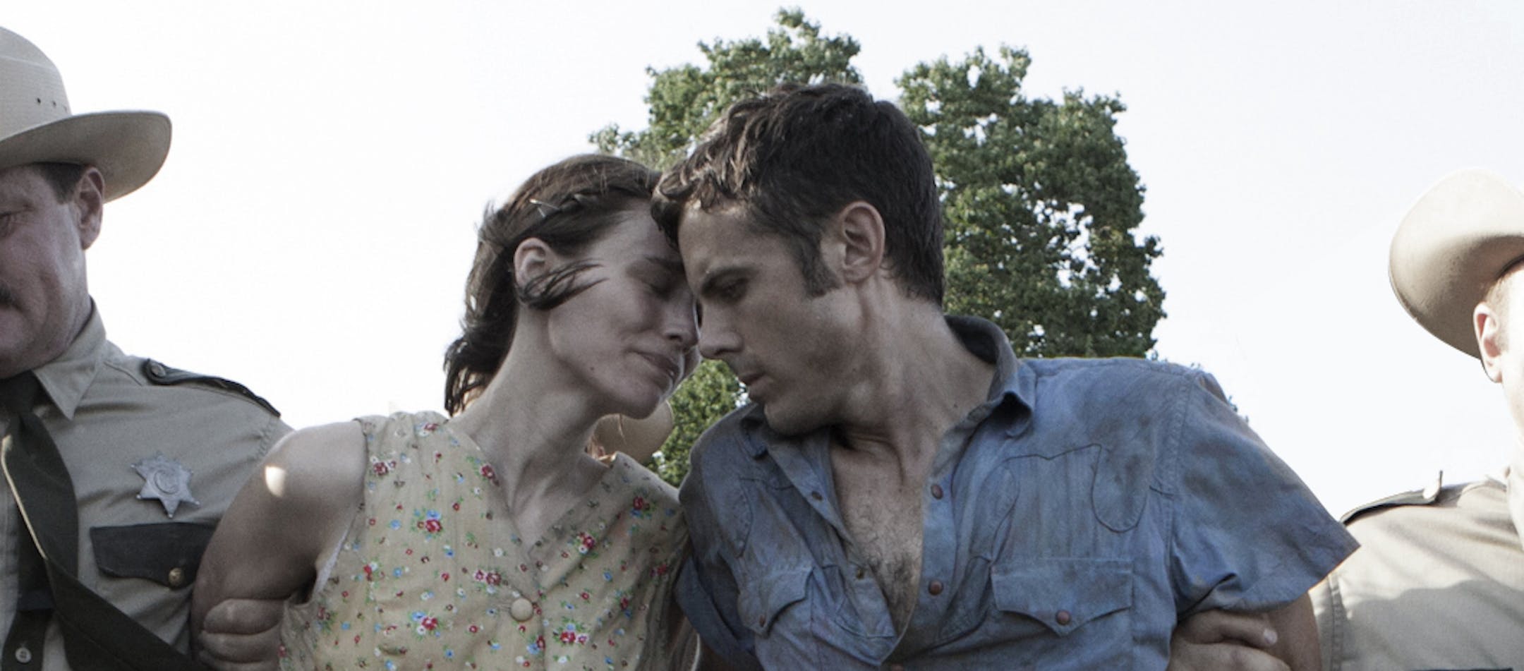 Rooney Mara and Casey Affleck in "Ain't Them Bodies Saints"
